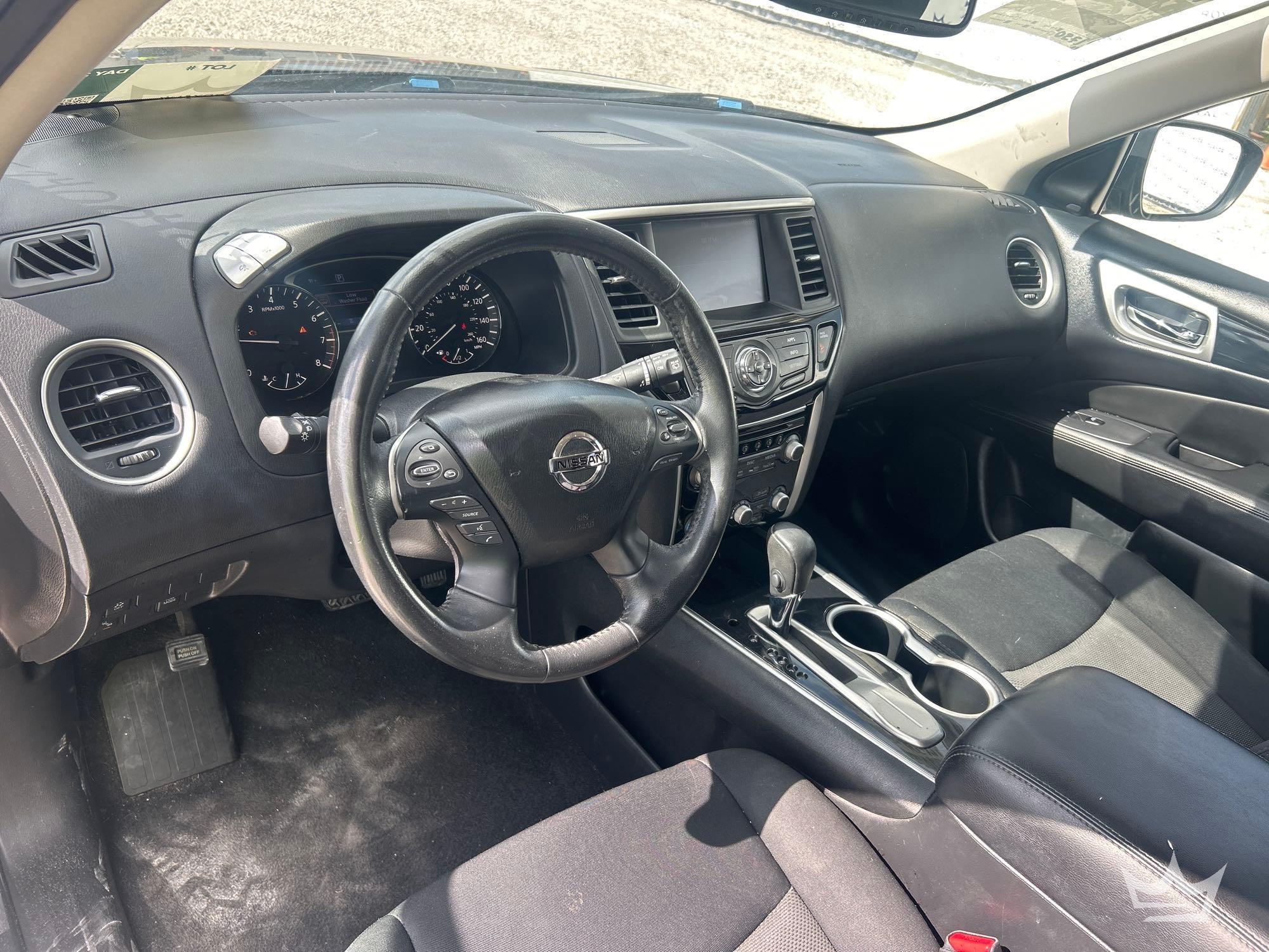 2019 Nissan PATHFINDER