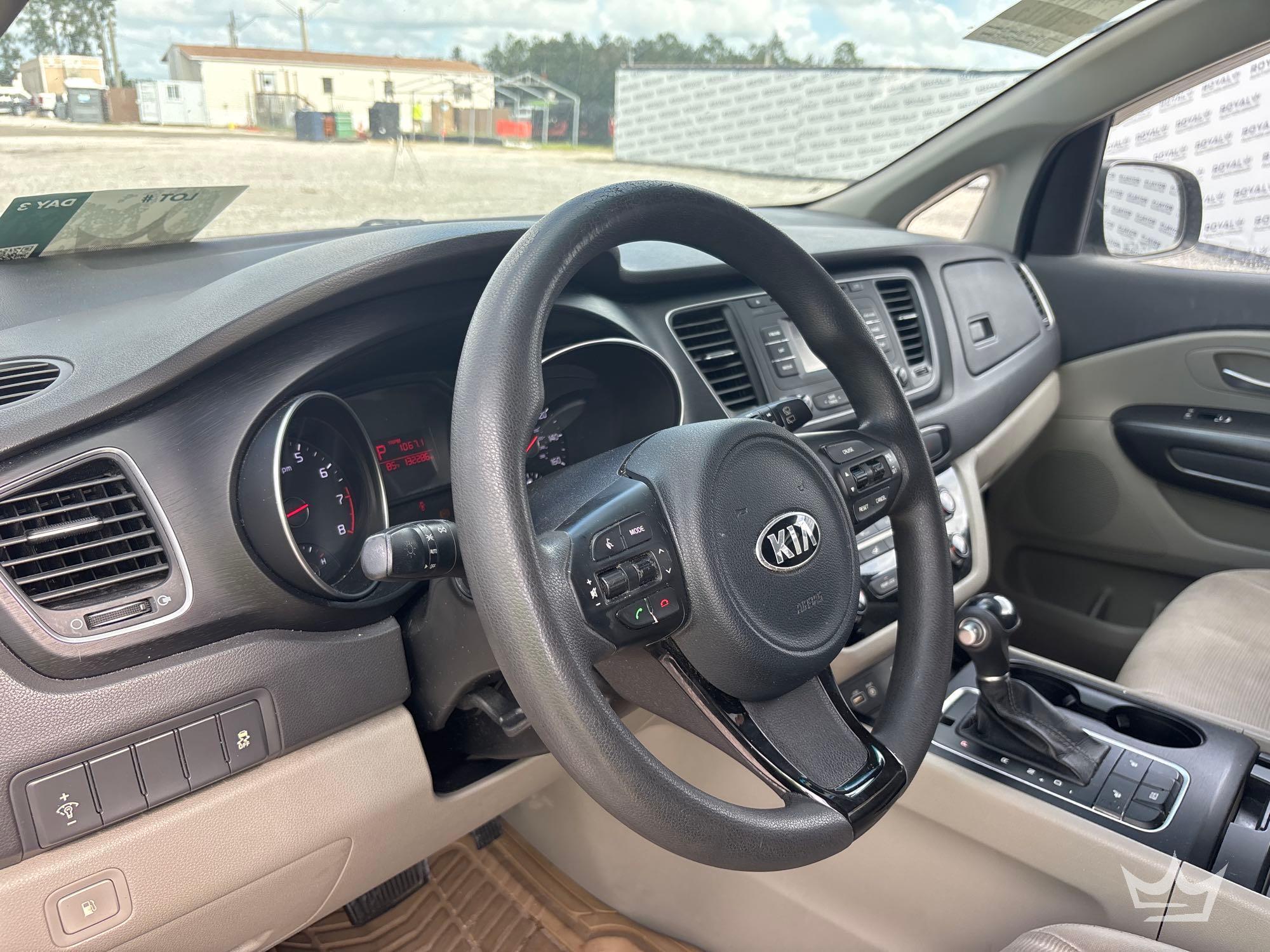 2015 Kia Sedona