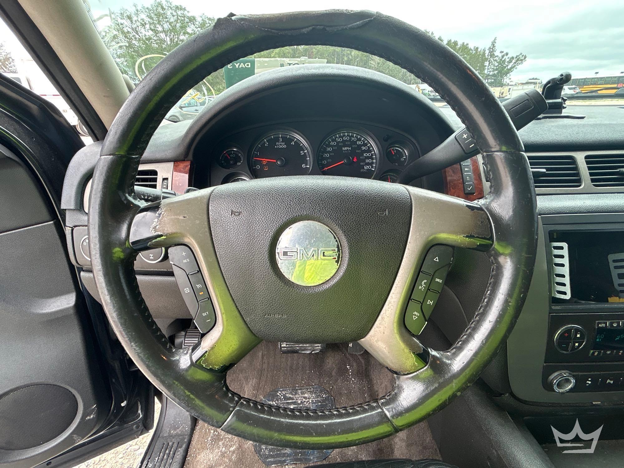 2011 GMC YUKON