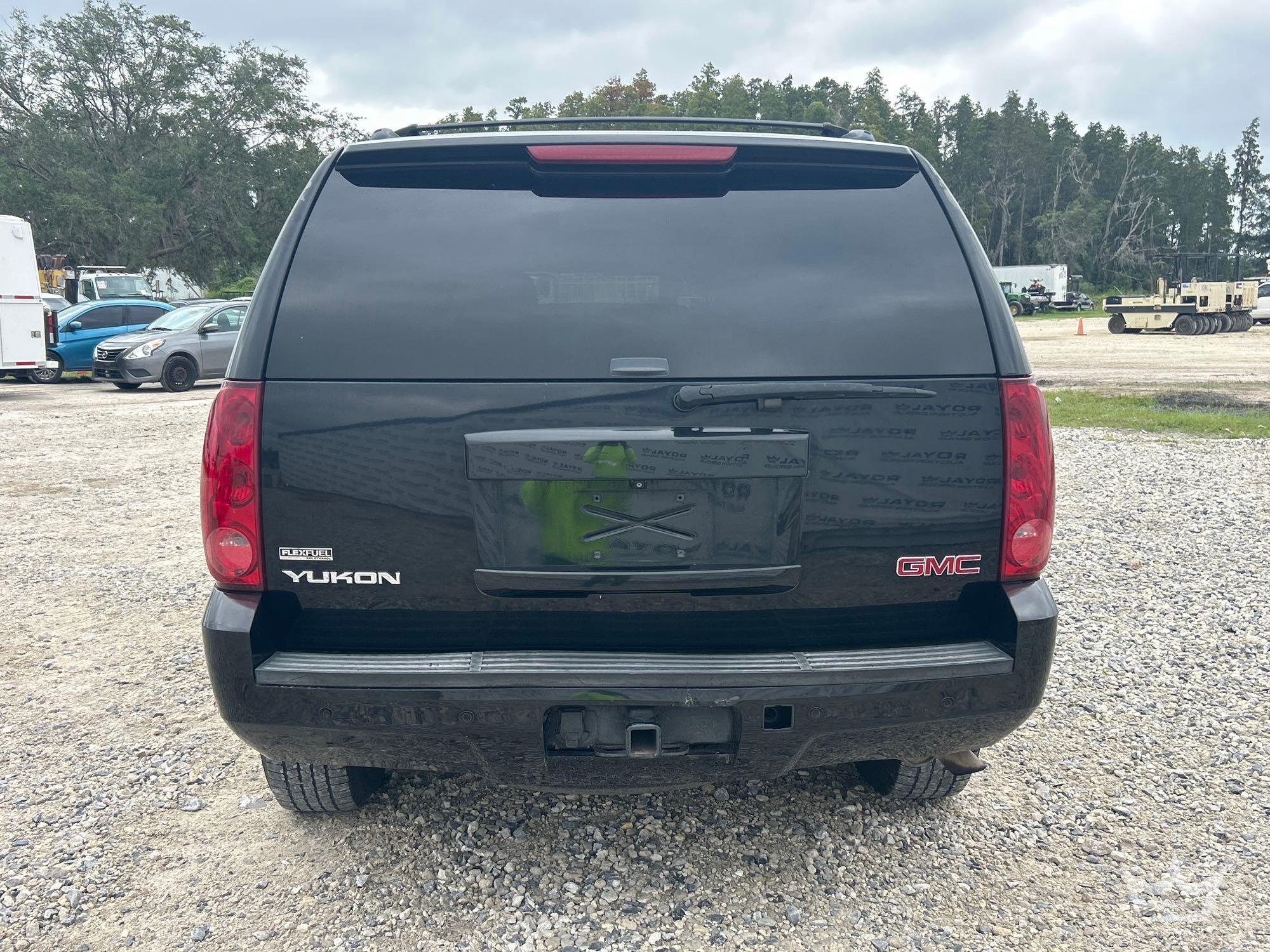 2011 GMC YUKON