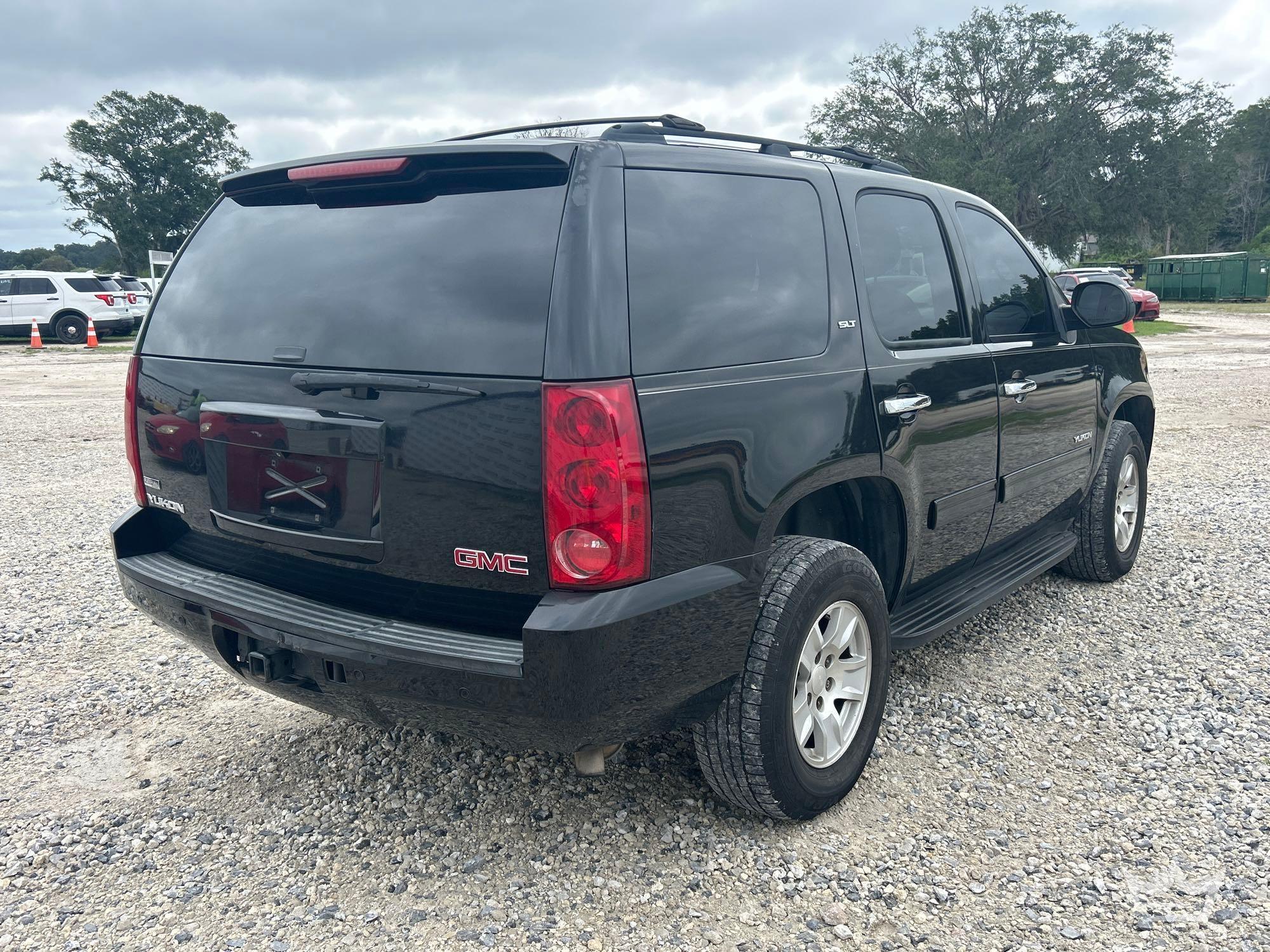 2011 GMC YUKON