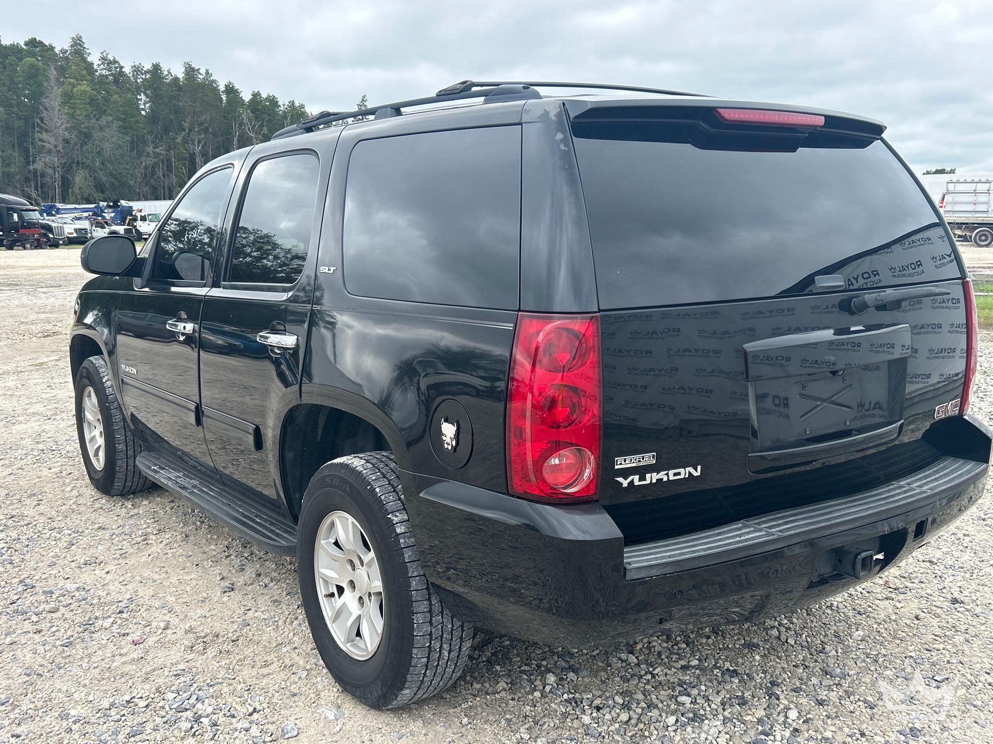 2011 GMC YUKON