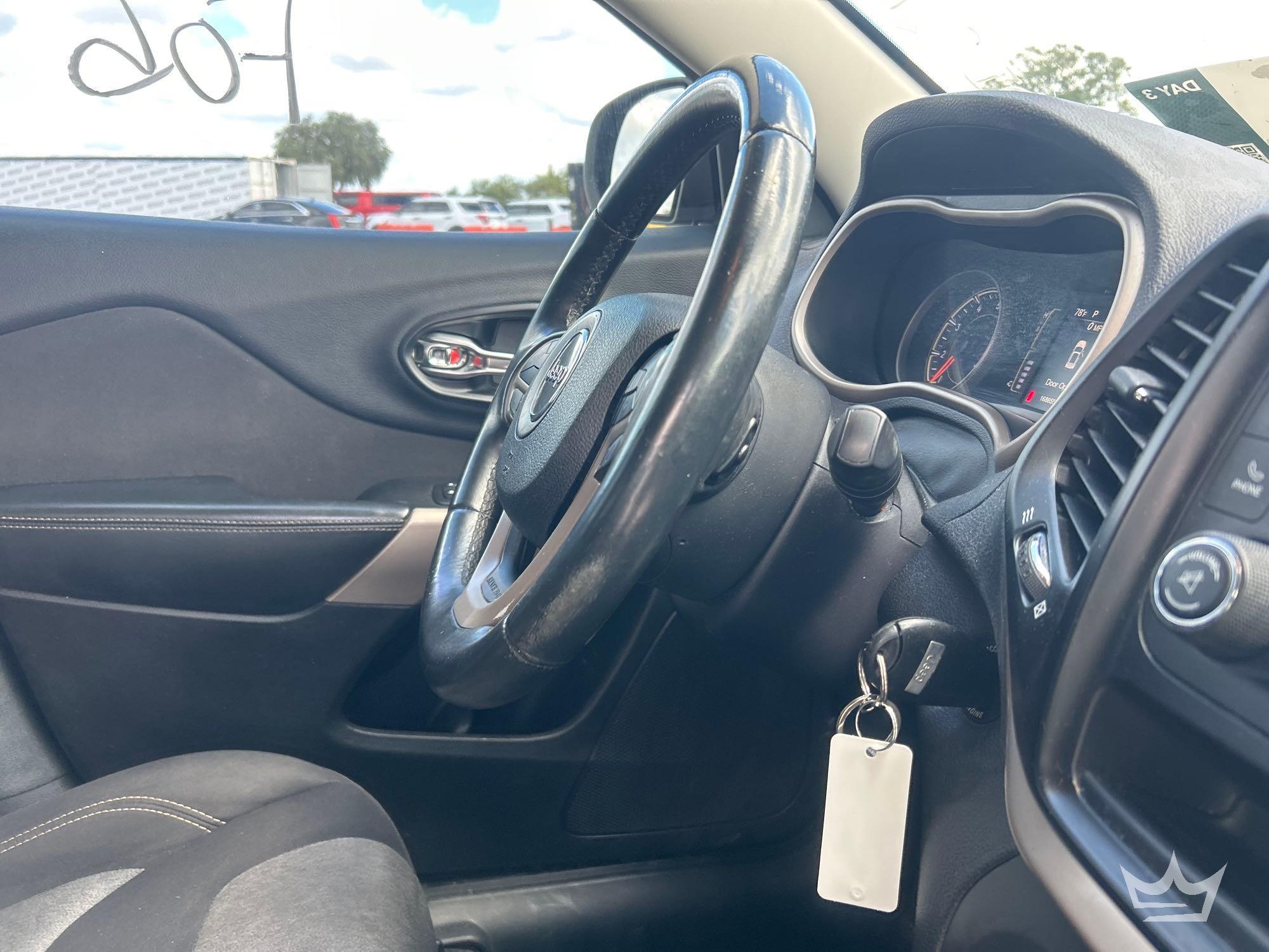 2018 Jeep CHEROKEE