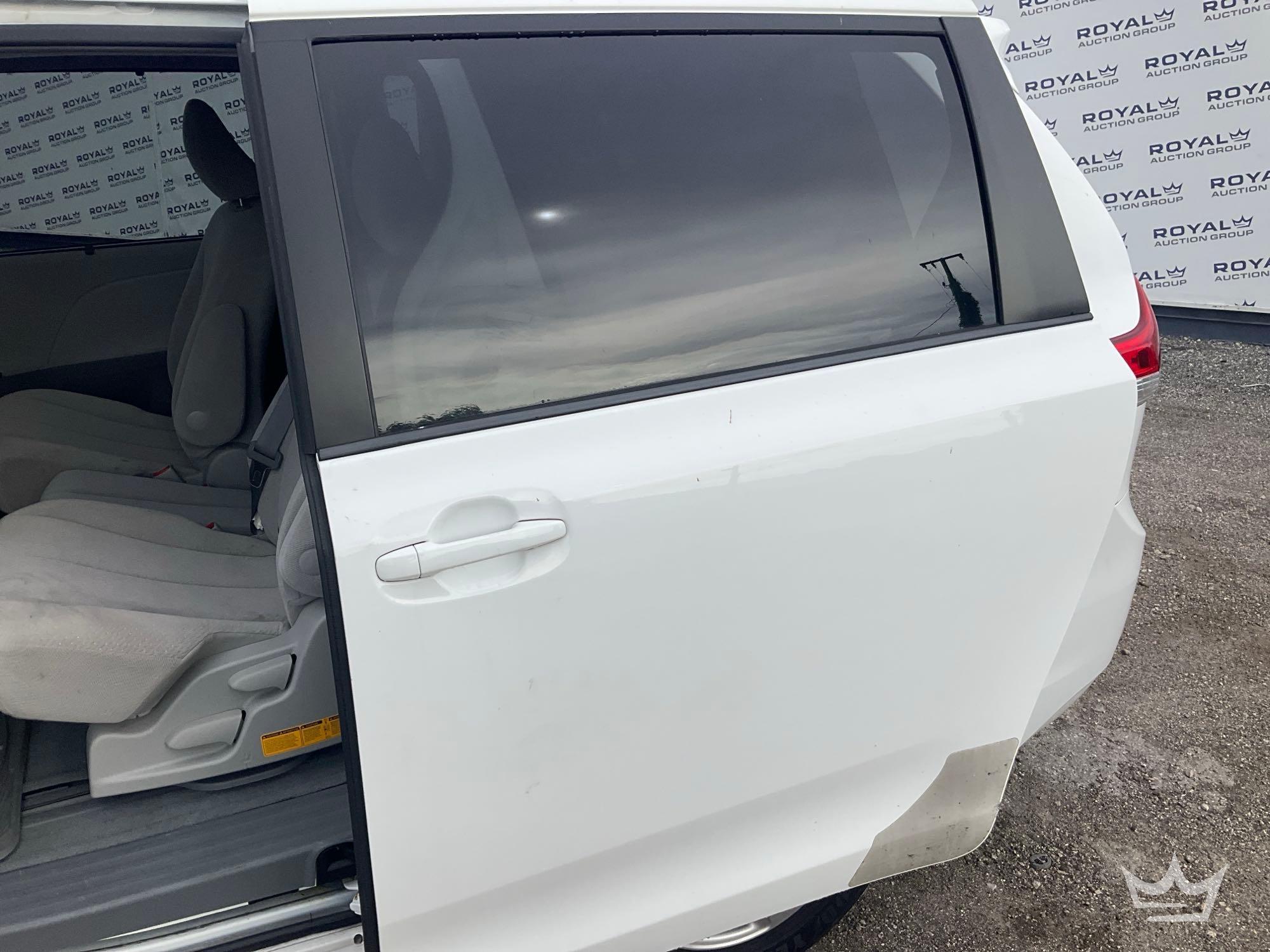 2013 Toyota Sienna