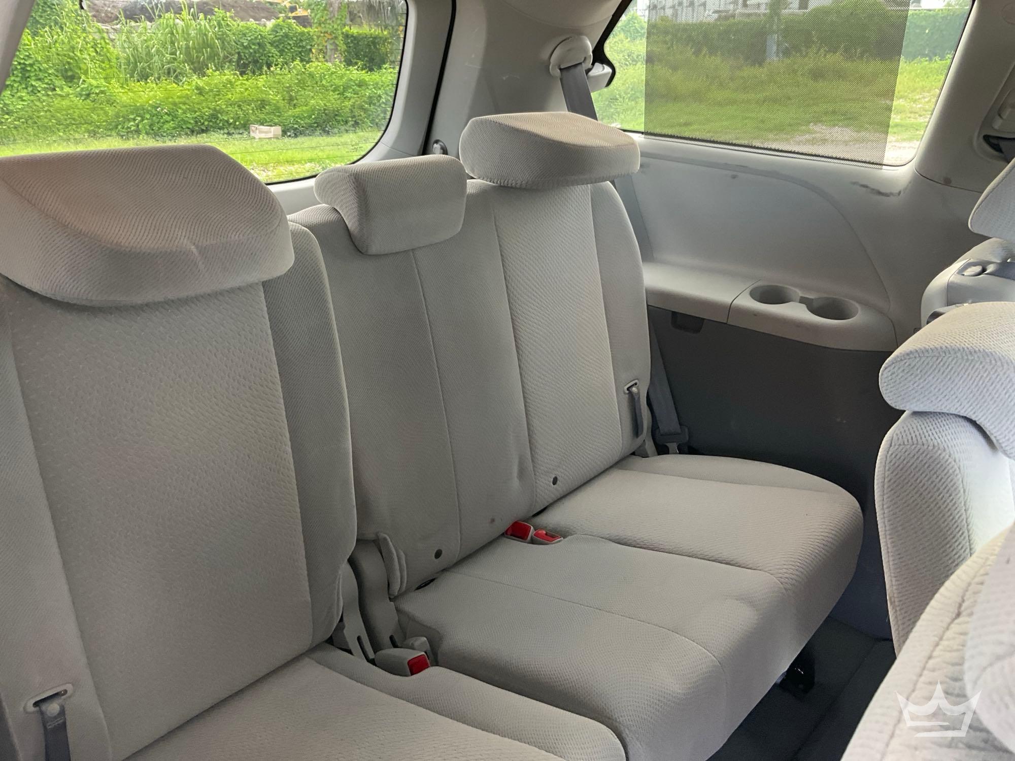 2013 Toyota Sienna