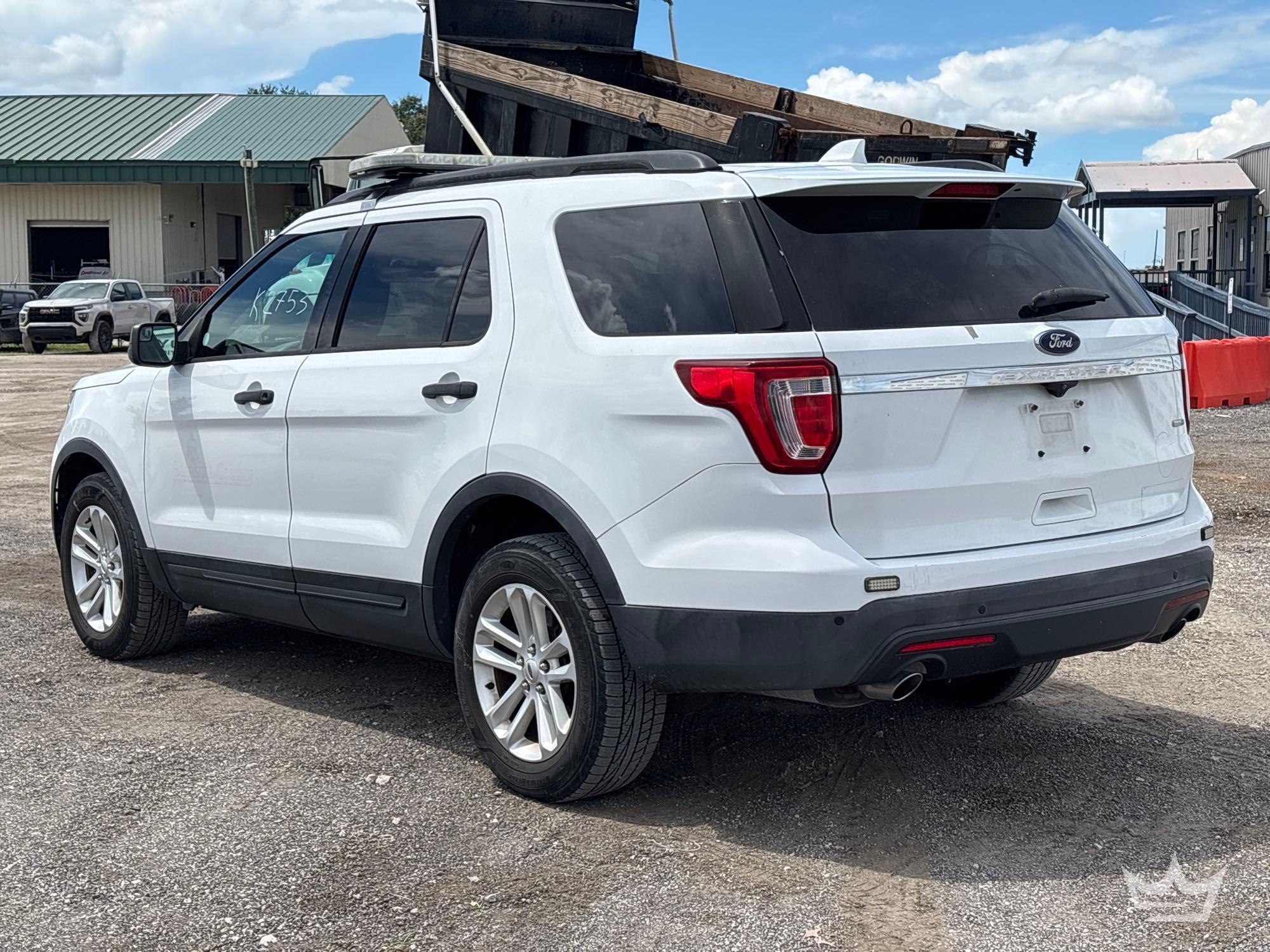 2016 Ford Explorer