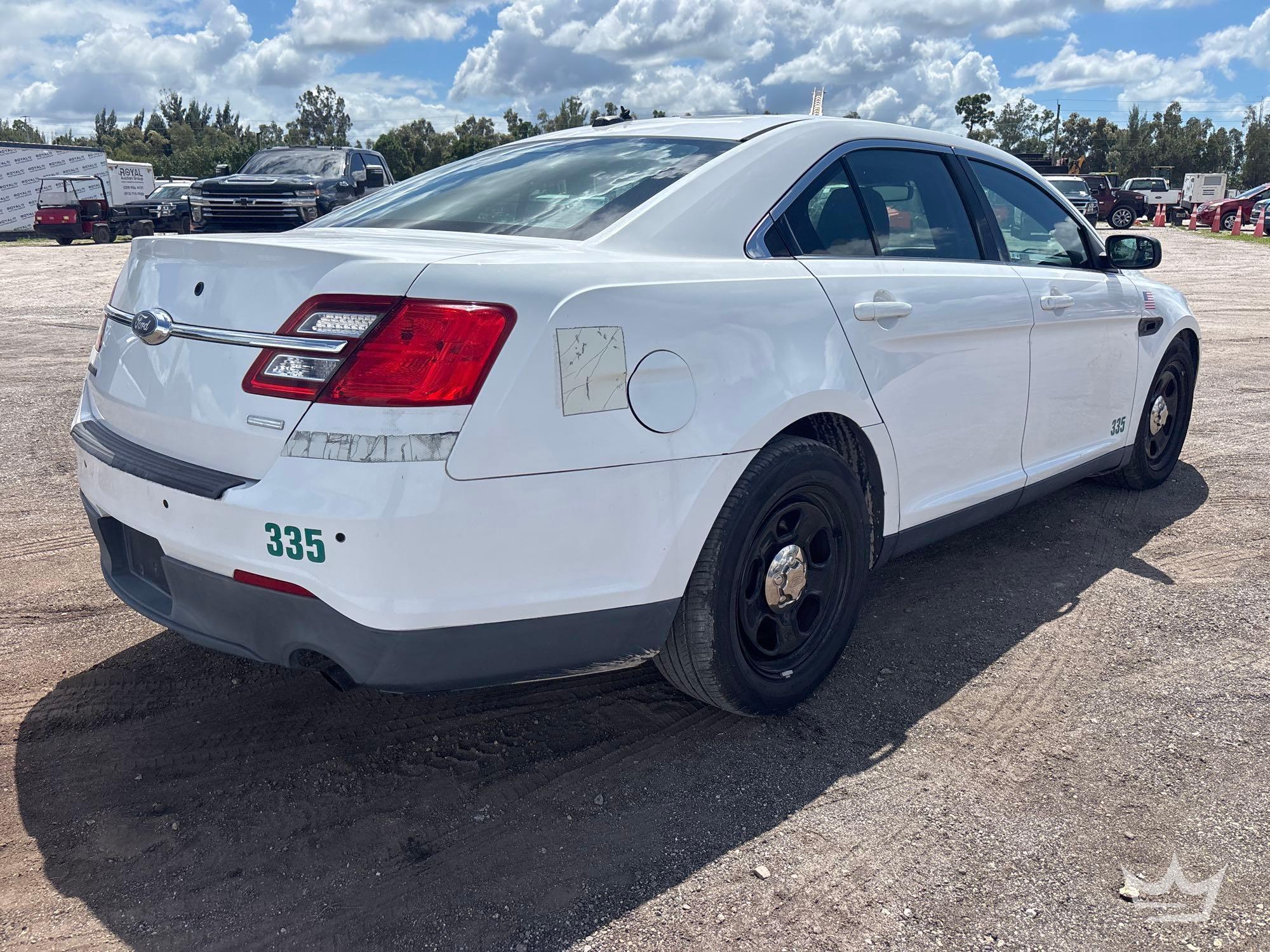 2013 Ford TAURUS