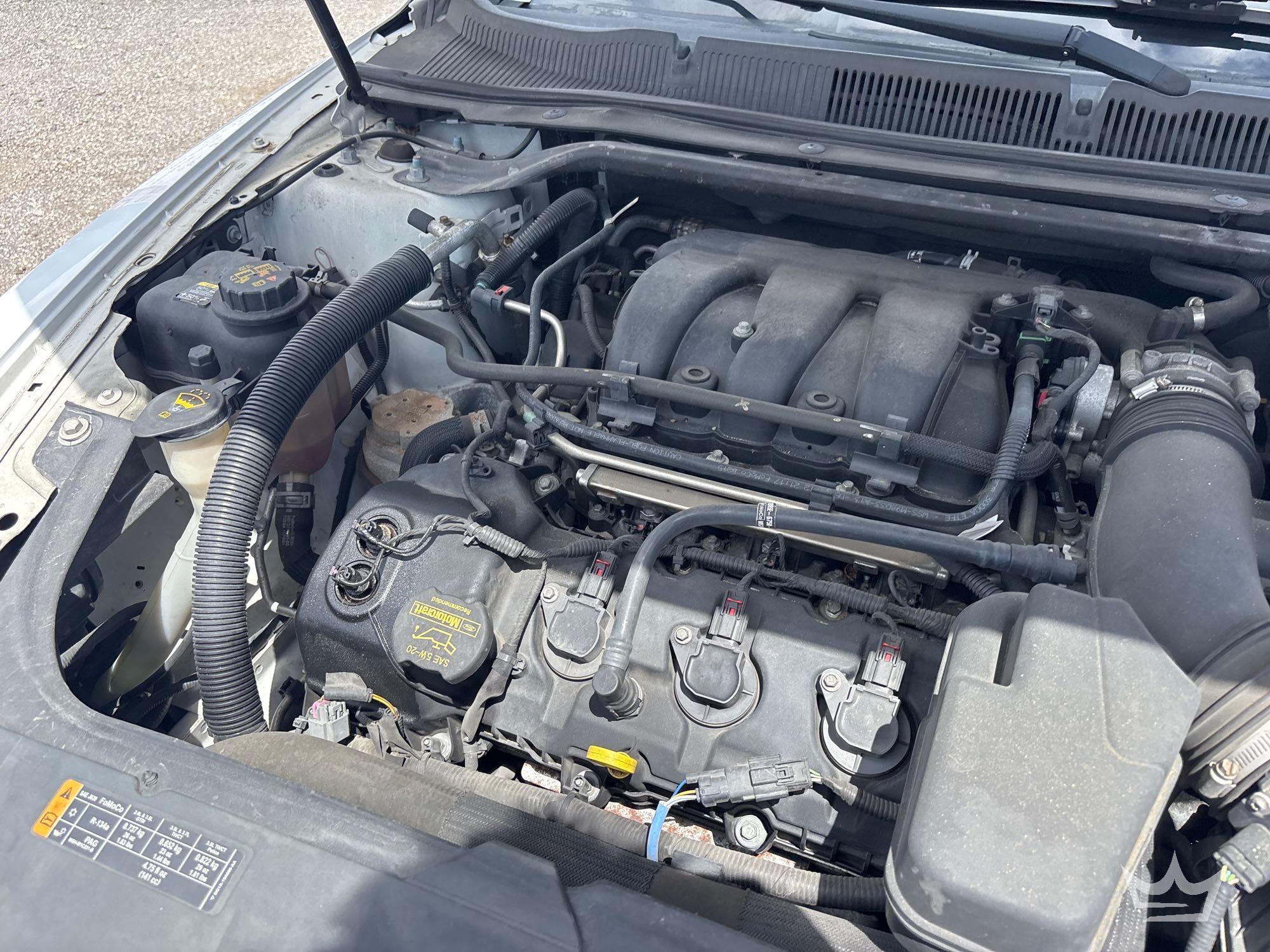 2013 Ford TAURUS