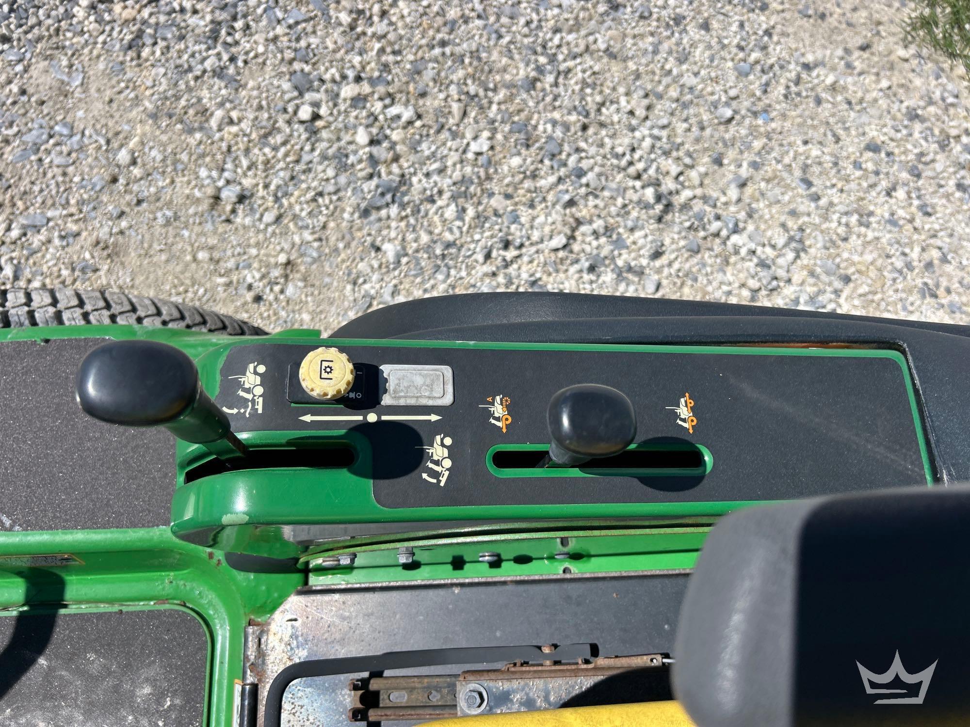 2014 John Deere F1400