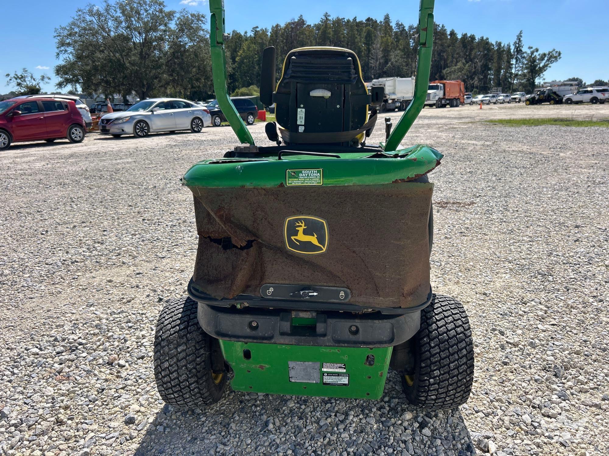 2014 John Deere F1400
