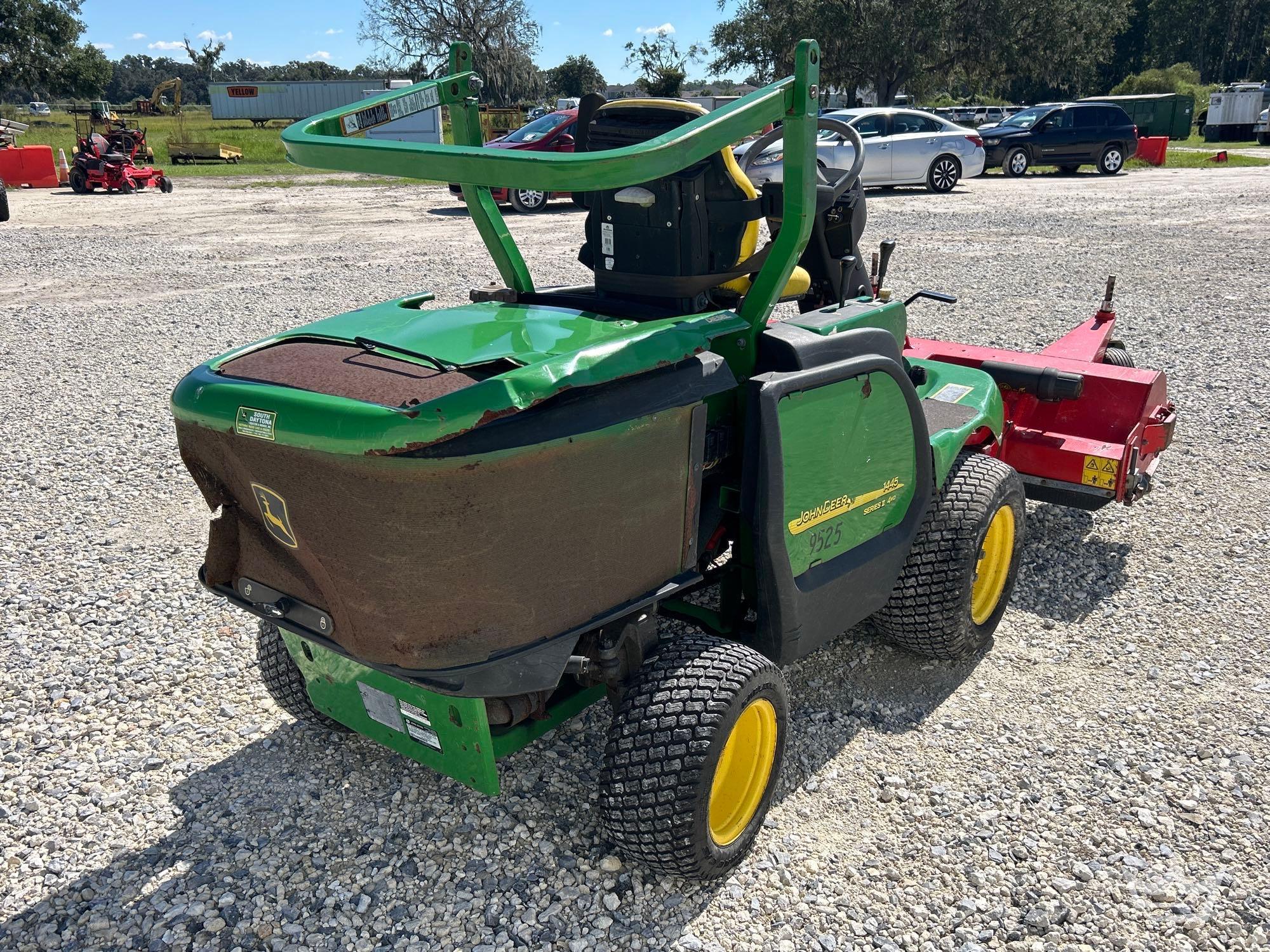 2014 John Deere F1400
