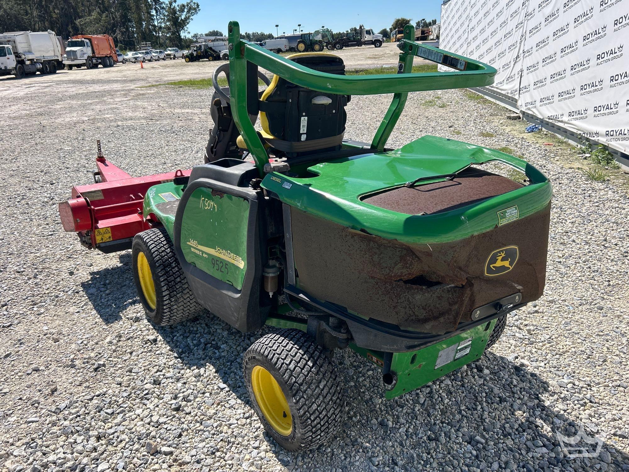 2014 John Deere F1400