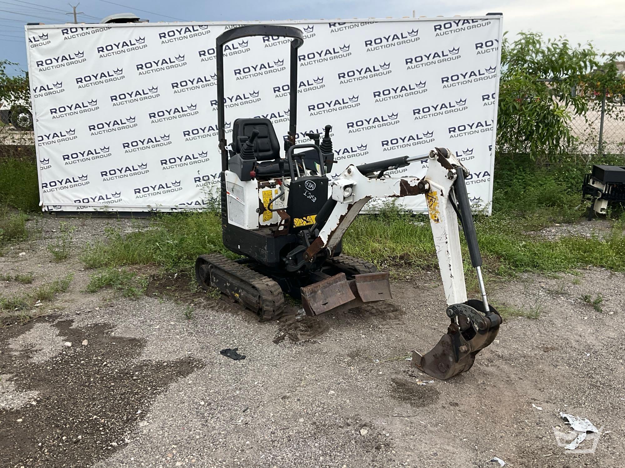 2021 Bobcat E10