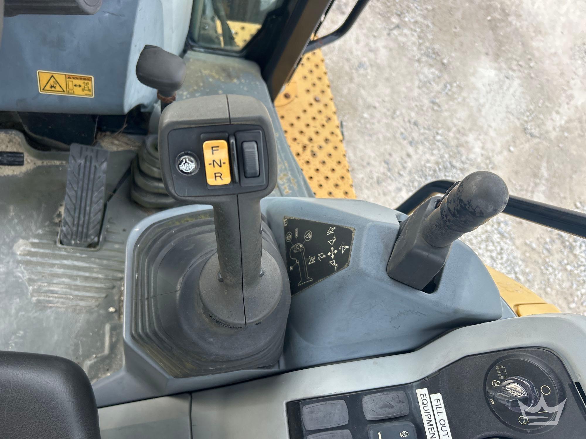 2015 Caterpillar 420F2 IT