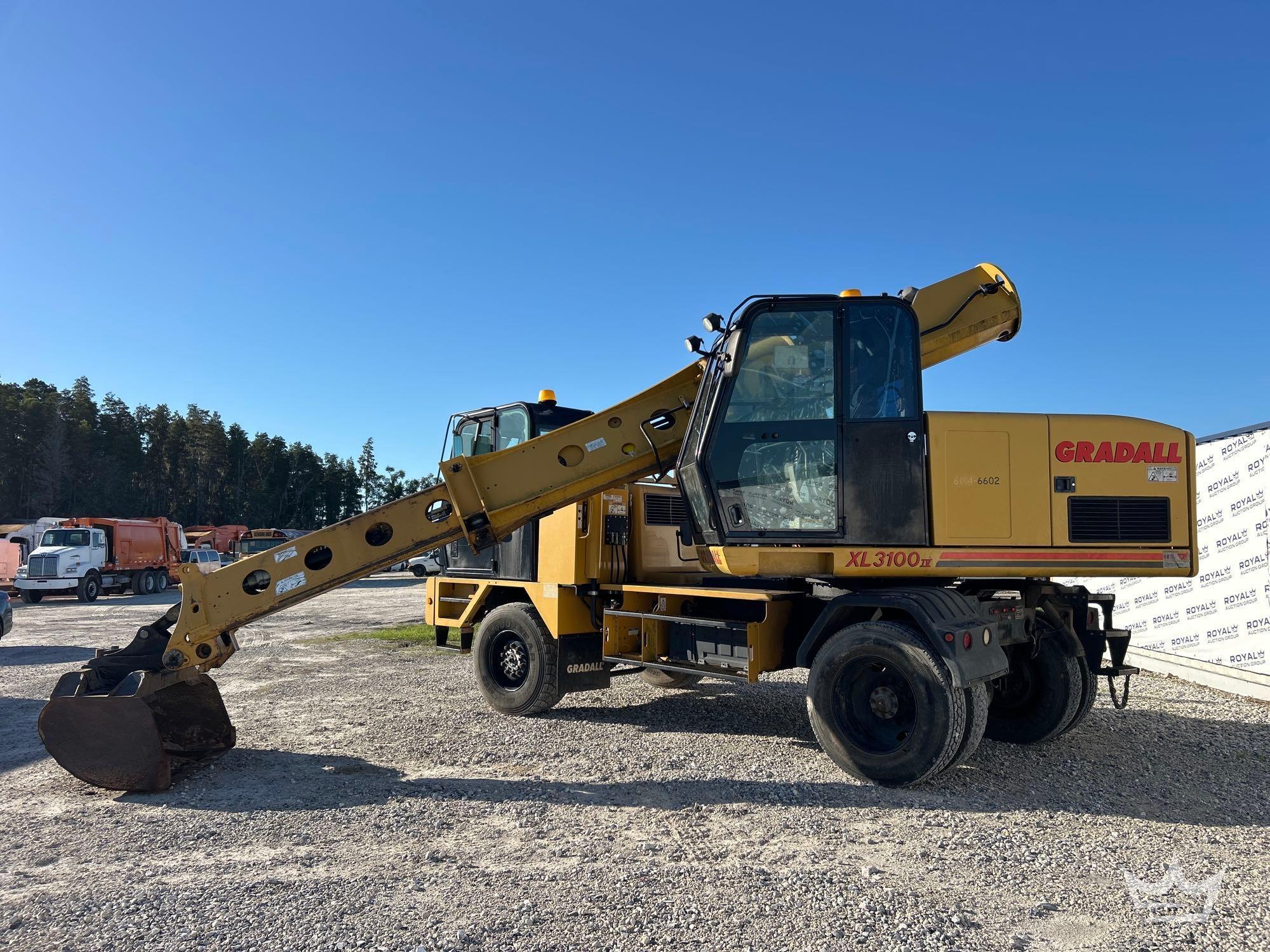 2014 Gradall XL 3100
