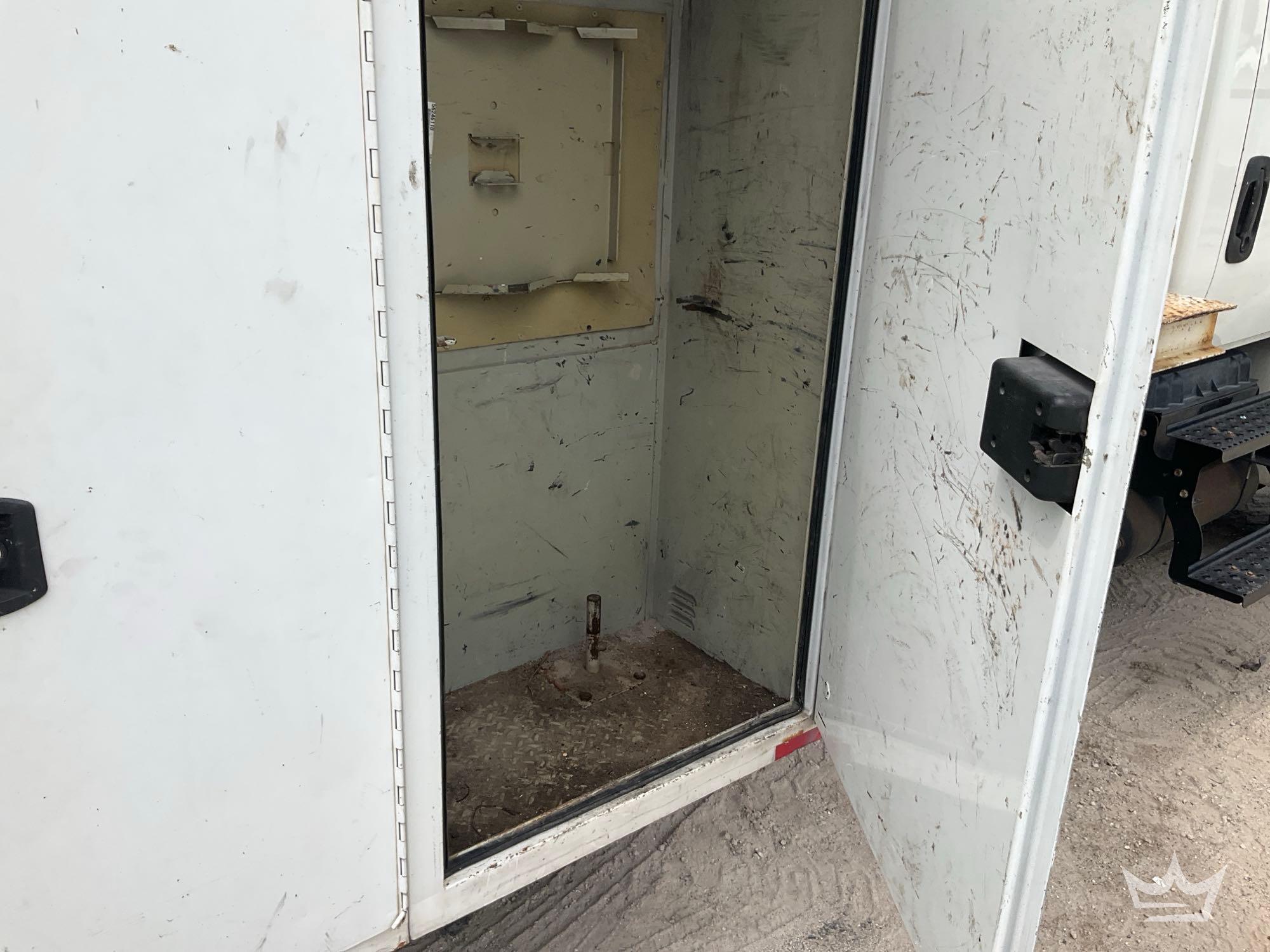 2018 International DuraStar 4300