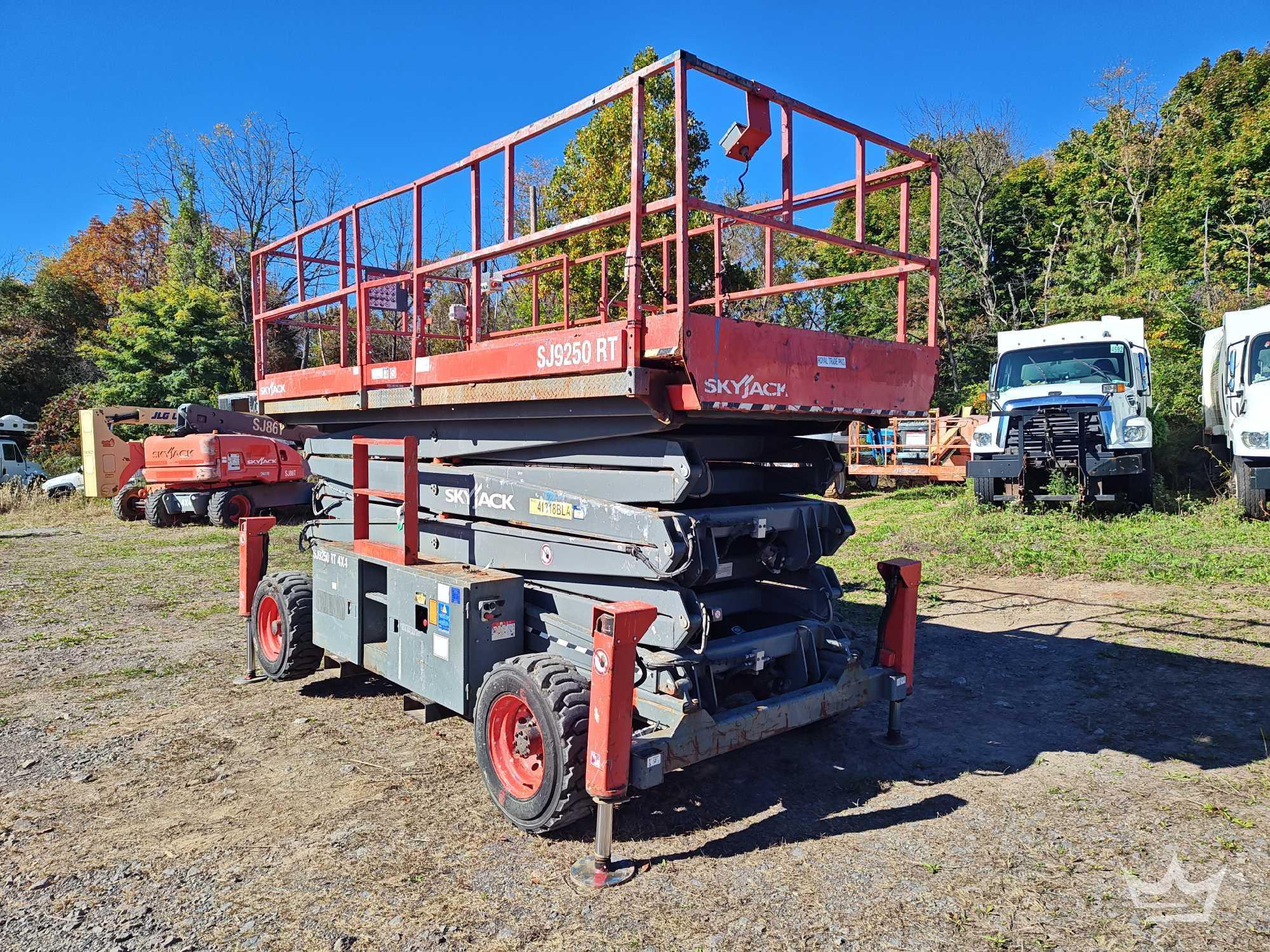 Photo of 2017 Skyjack SJ9250