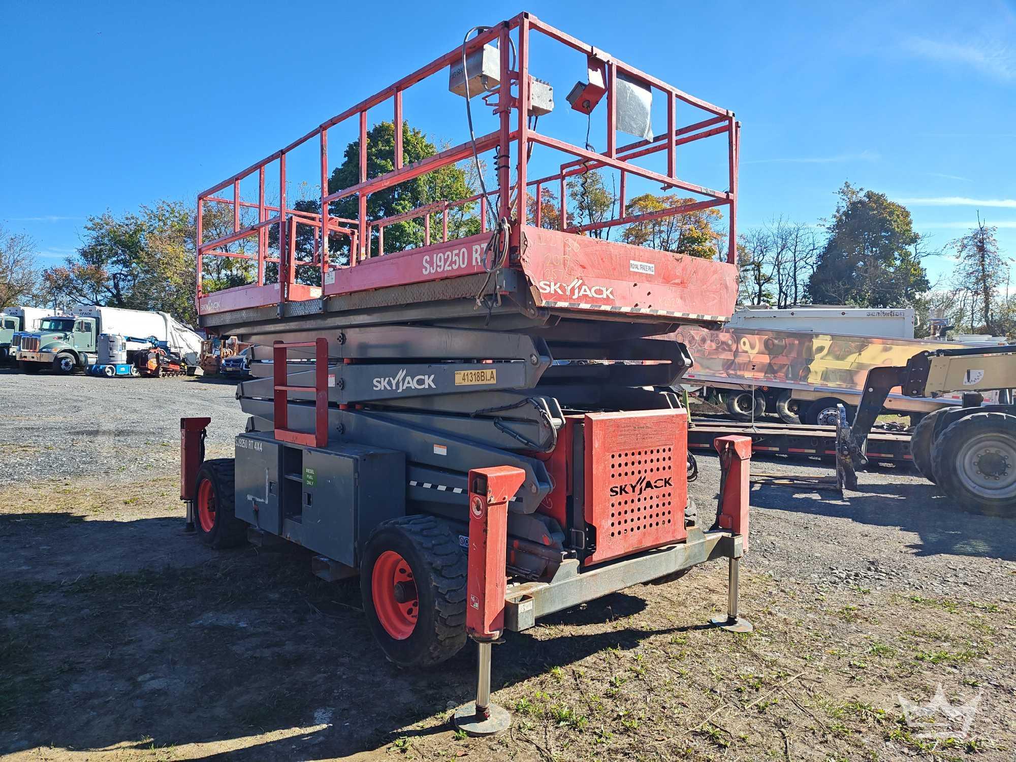 2017 Skyjack SJ9250
