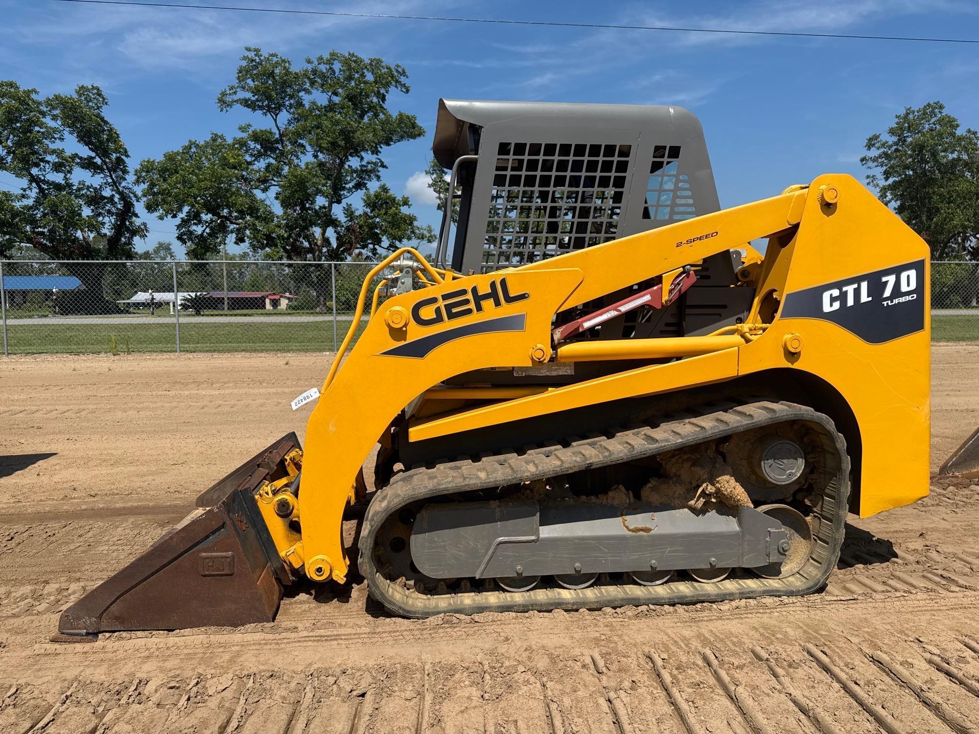 Photo of a  Gehl CTL70  