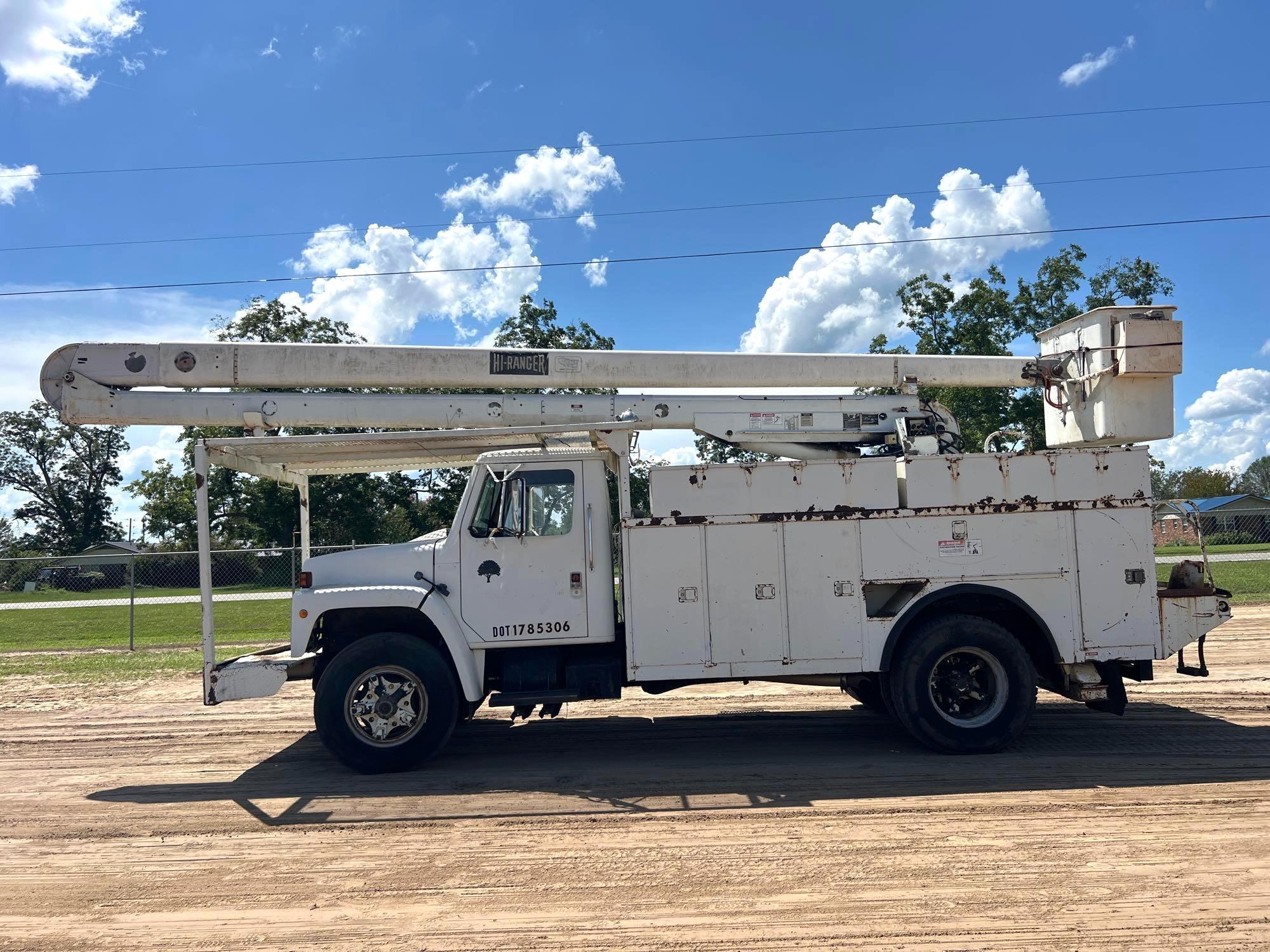 Photo of a 2016 International D5K2LGP