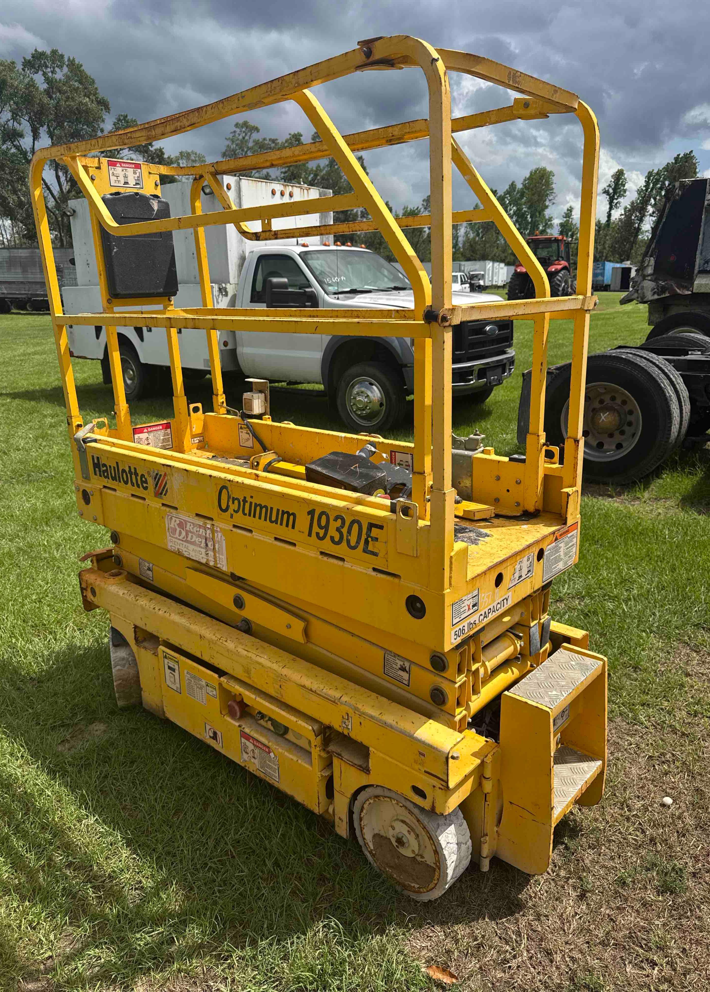 Photo of a 2003 Haulotte 1930E