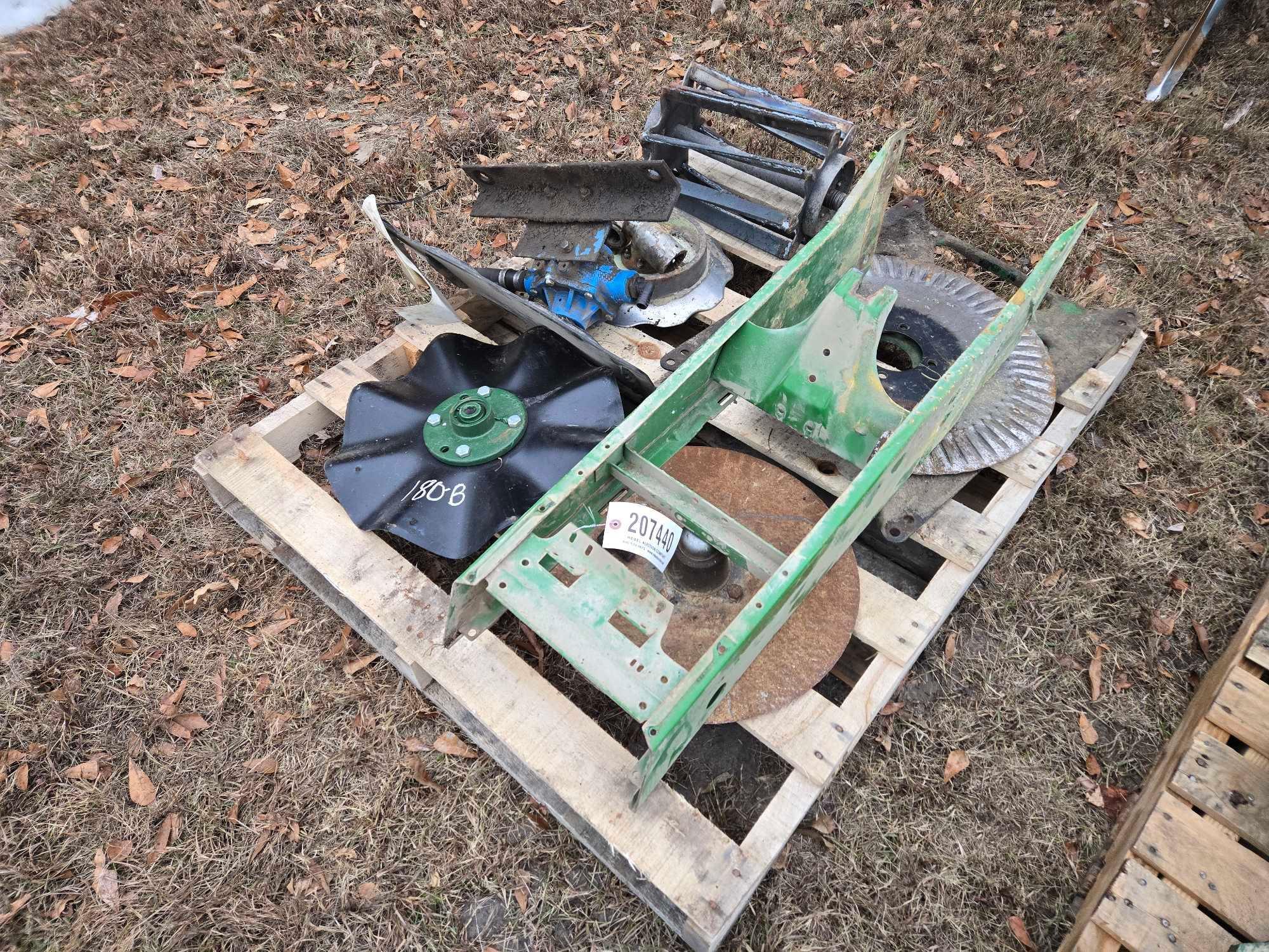 PALLET OF MISC PARTS, COLTERS, PUMP, CRUMBLER ECT