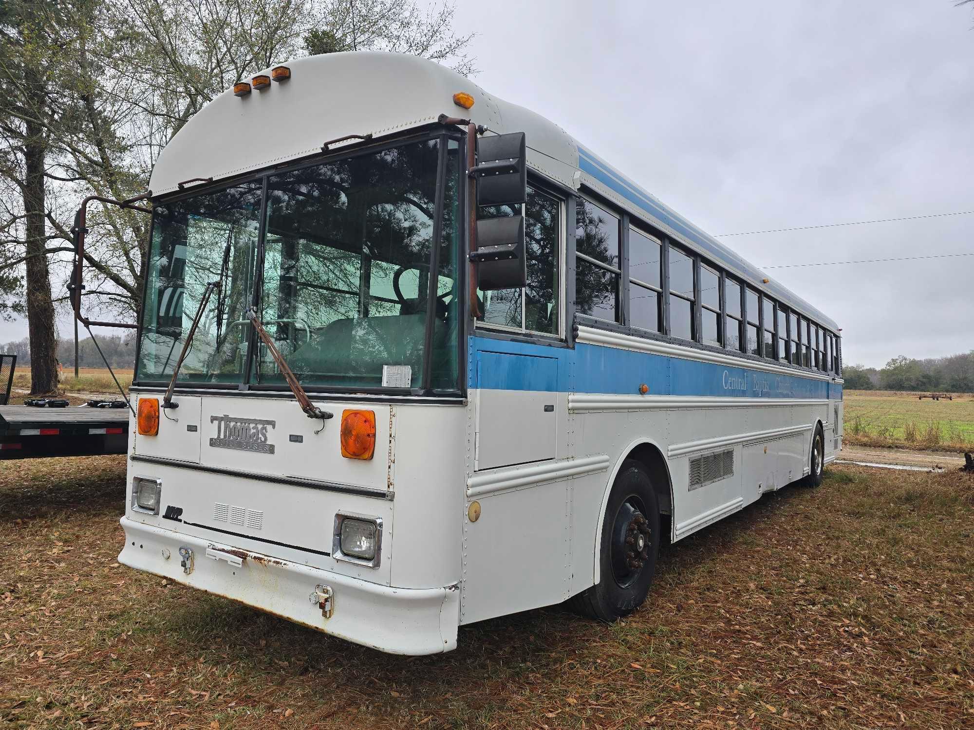 2001 THOMAS 140HN PASSENGER BUS