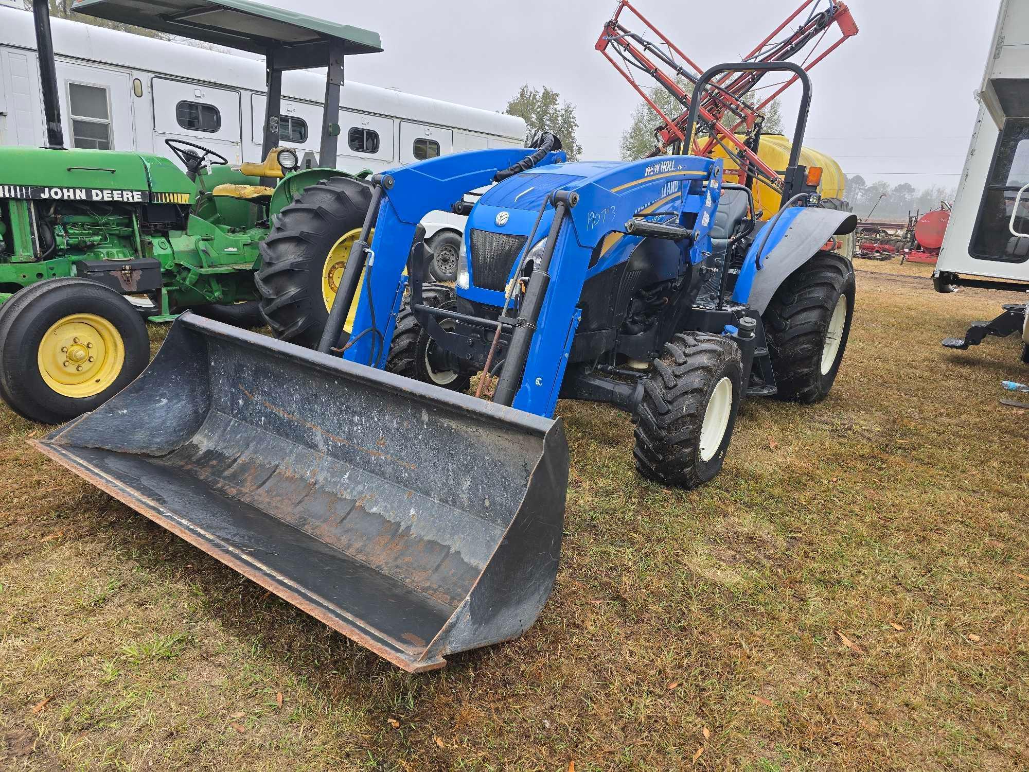 NEW HOLLAND 105 WORKMASTER TRACTOR