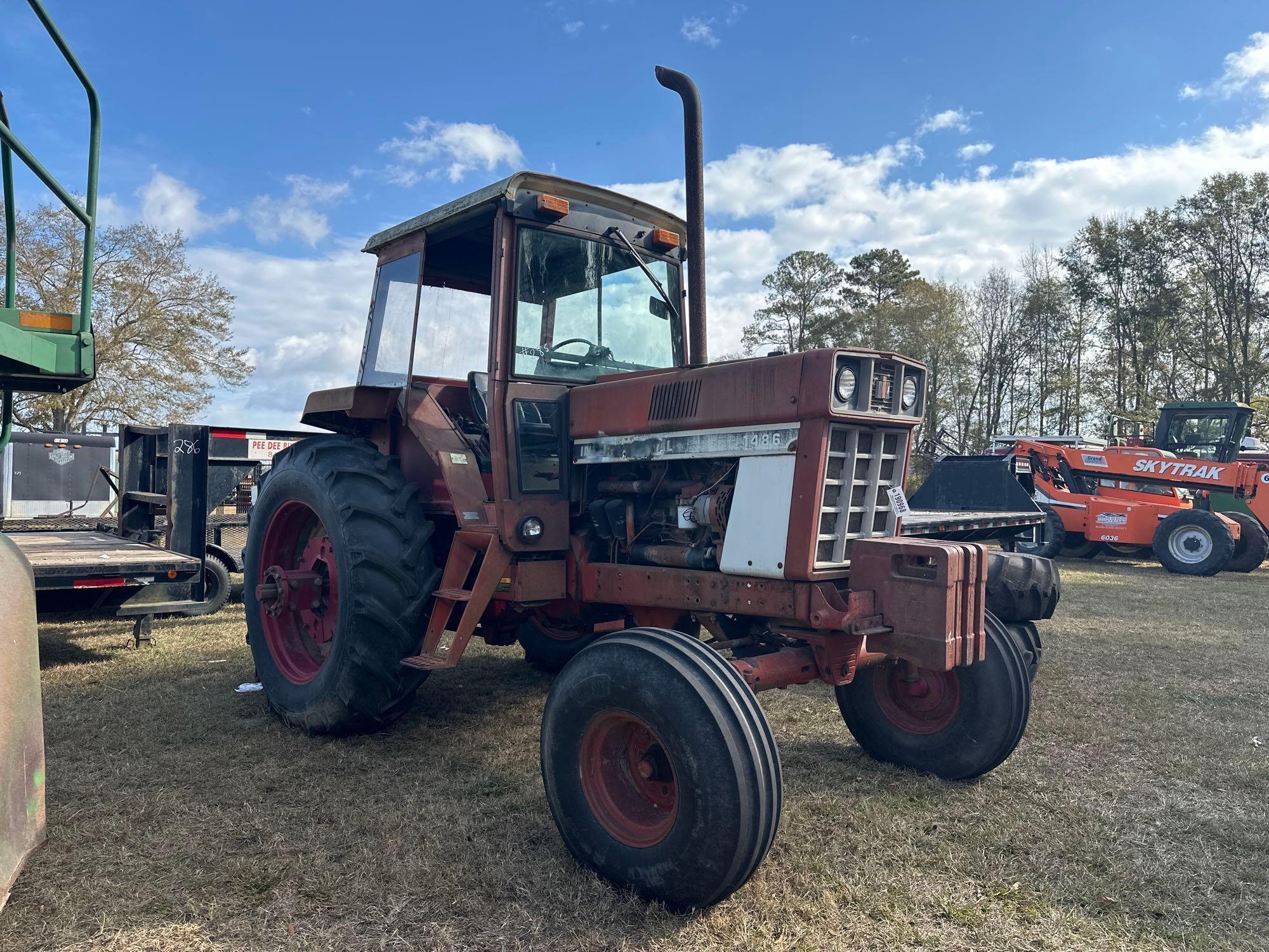 INTERNATIONAL 1486 TRACTOR