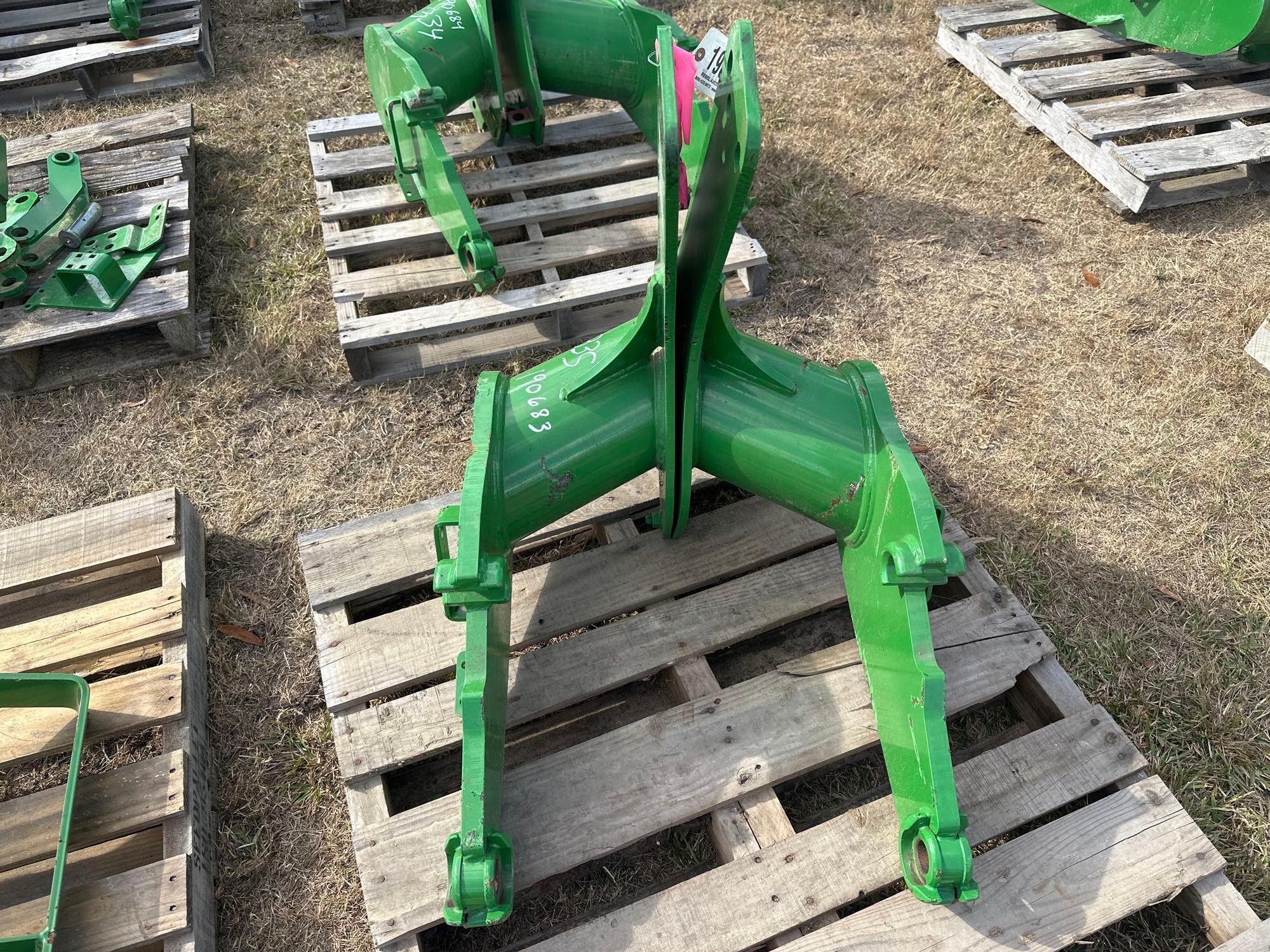 JOHN DEERE LOADER BRACKETS FOR 5000 SERIES TRACTOR