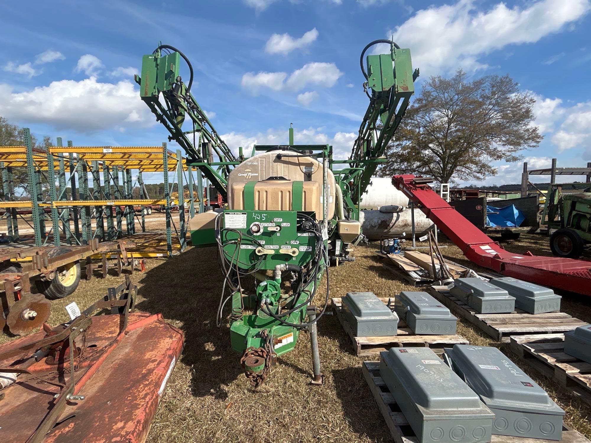 GREAT PLAINS TSF1060 PULL TYPE SPRAYER