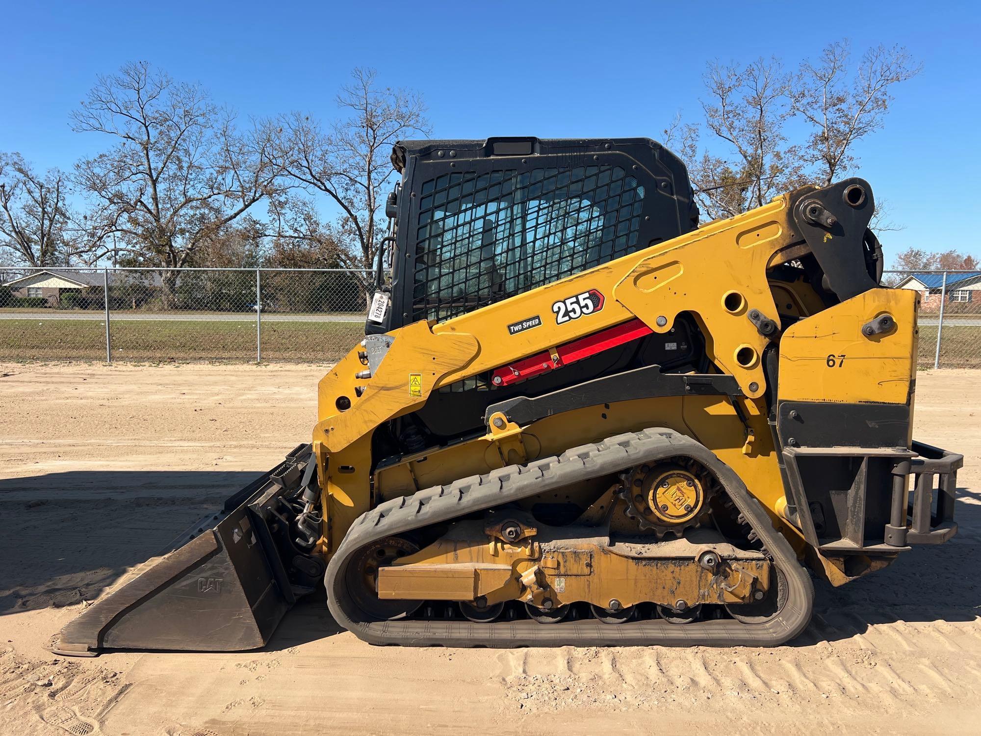 CATERPILLAR 255 SKID STEER