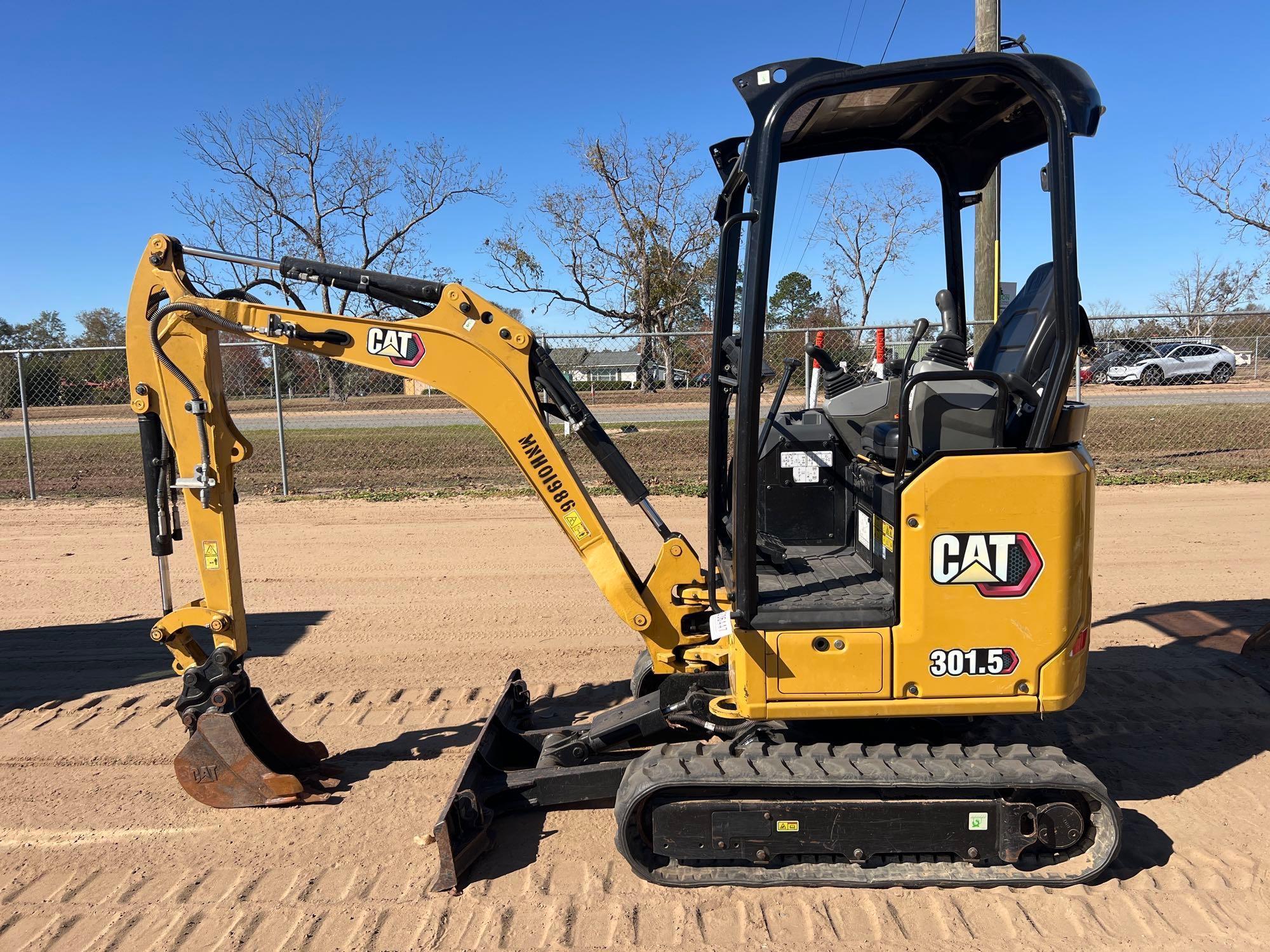 2022 CATERPILLAR 301.5 EXCAVATOR