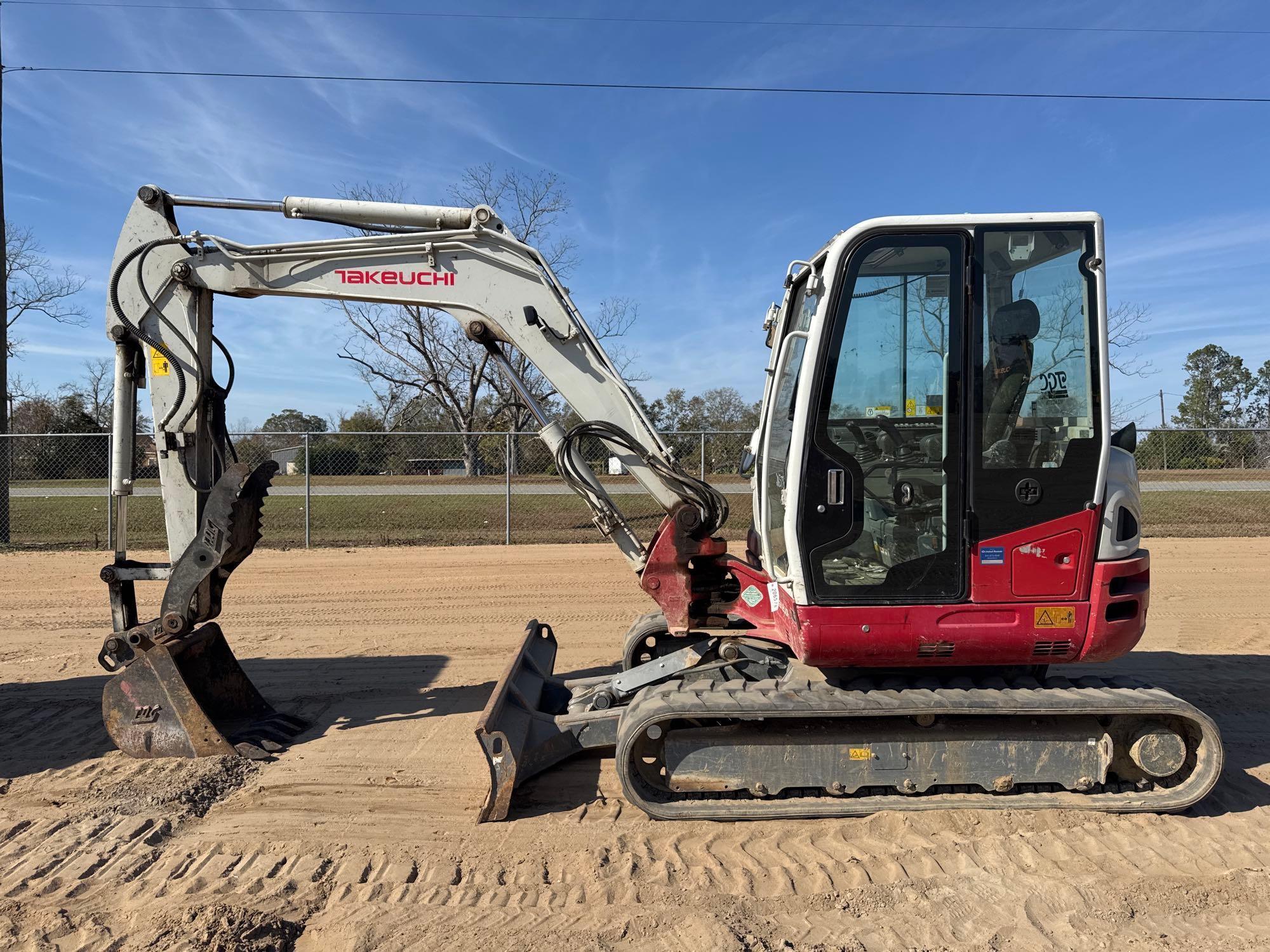 2020 TAKEUCHI TB260 EXCAVATOR
