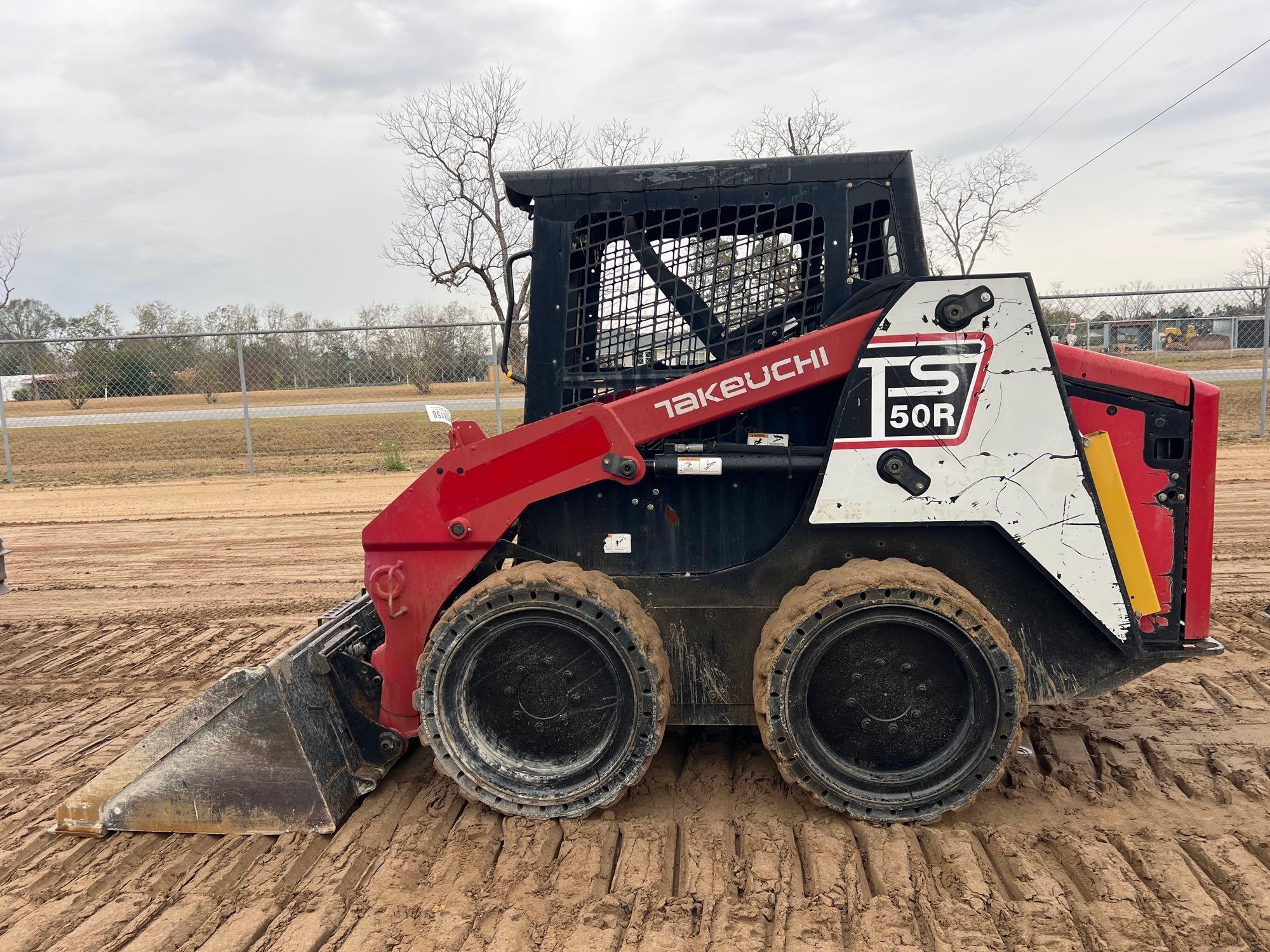TAKEUCHI TS50R SKID STEER