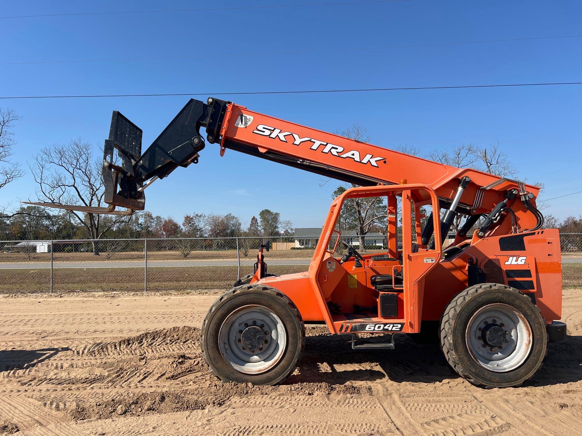 2019 JLG 6042 TELESCOPIC FORKLIFT