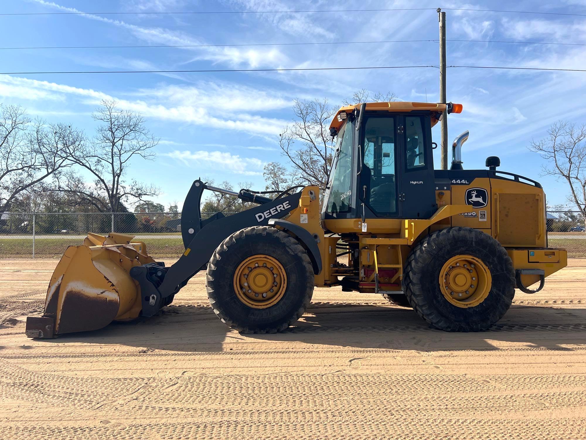 2020 JOHN DEERE 444L WHEEL LOADER