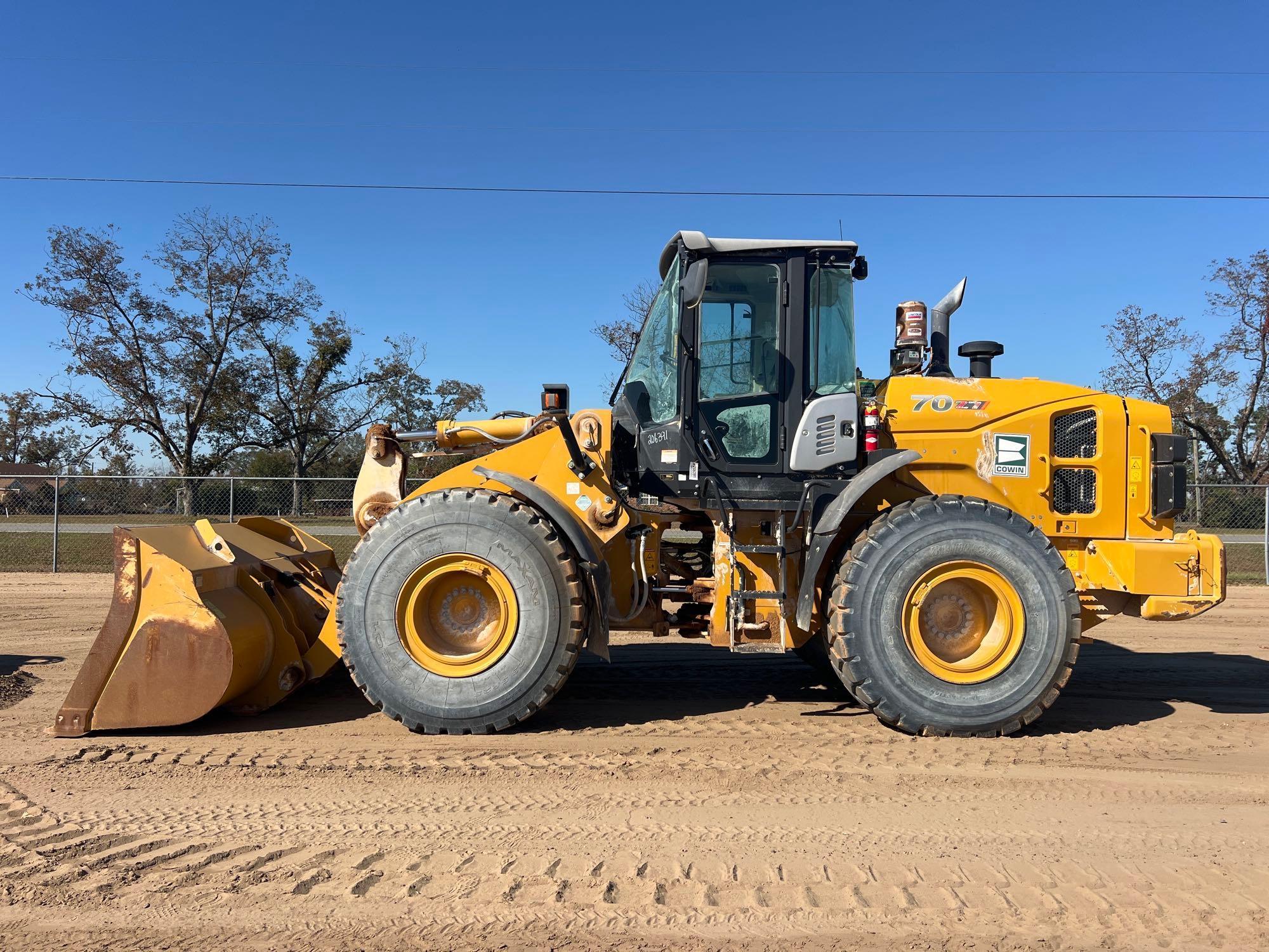 KMC 70Z7 WHEEL LOADER
