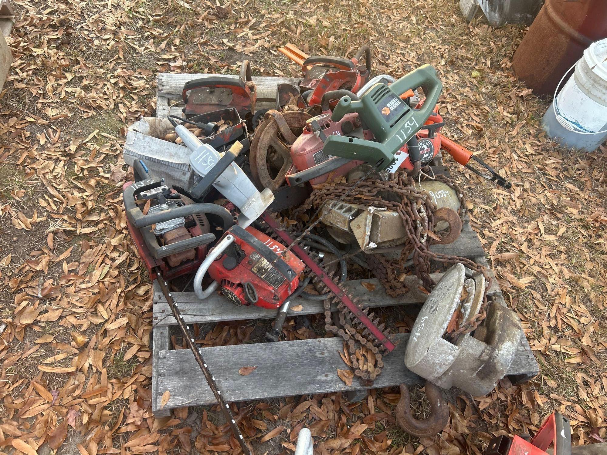 PALLET OF CHAINSAW PARTS