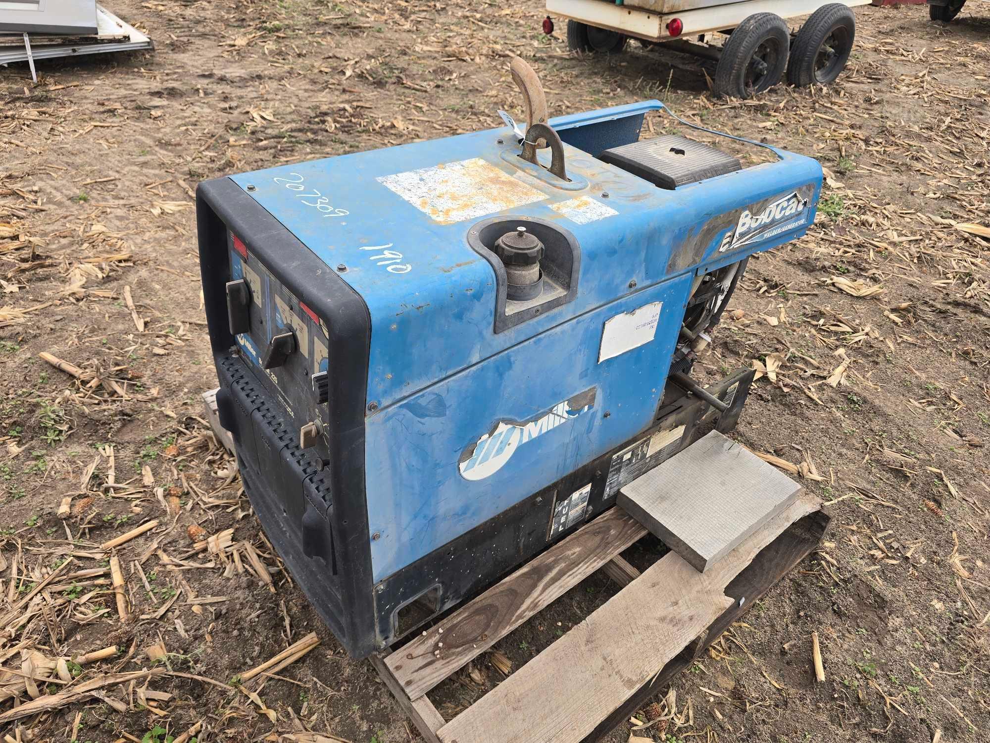 MILLER BOBCAT 225 WELDER