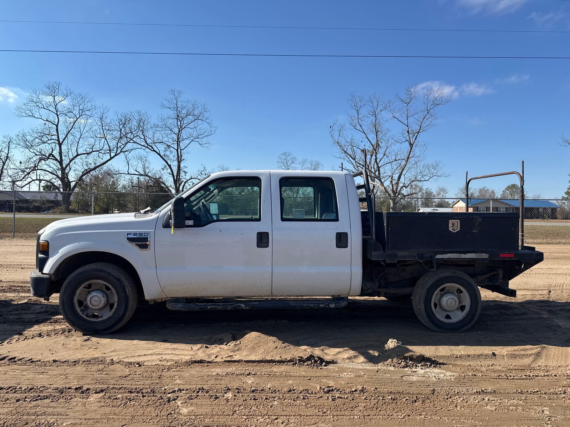 2009 FORD F-250 XL SUPER DUTY FLATBED TRUCK