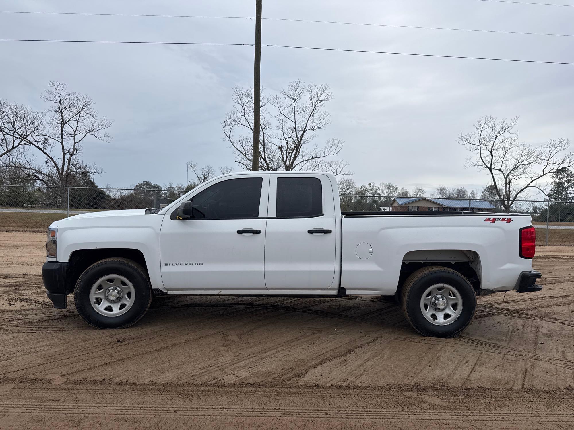 2018 CHEVROLET SILVERADO CREW CAB TRUCK
