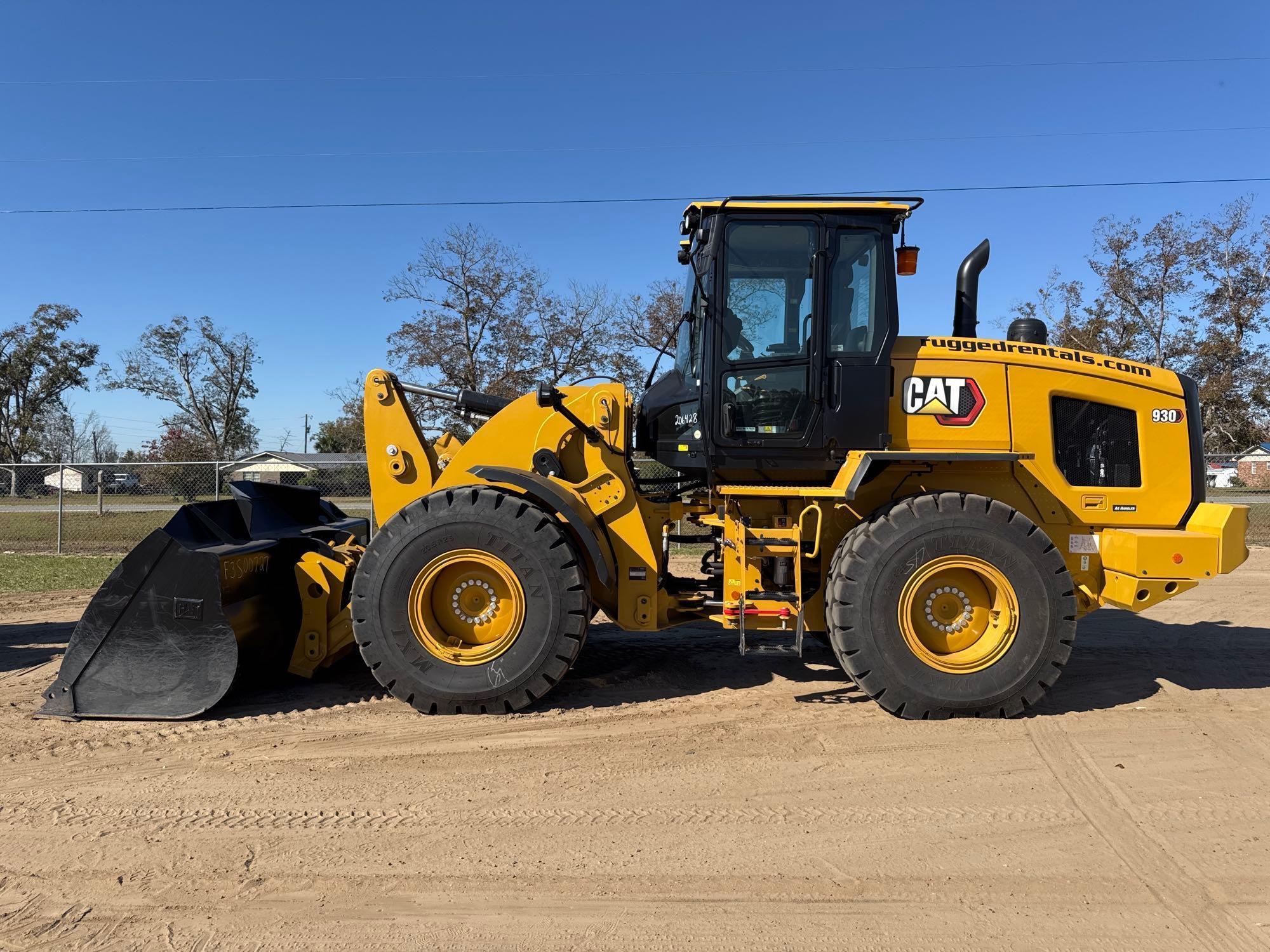 2024 CATERPILLAR 930 AG HANDLER WHEEL LOADER