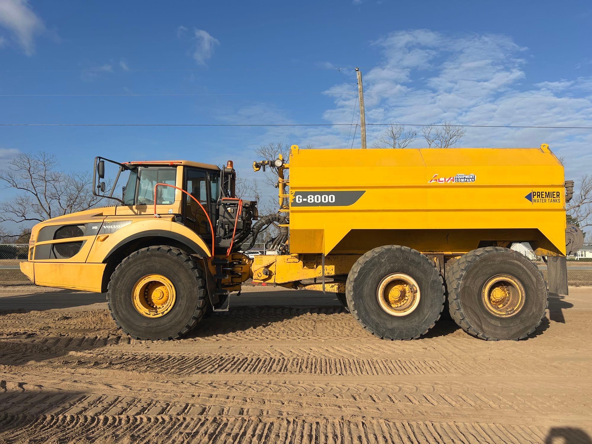 2014 VOLVO A50G WATER TRUCK