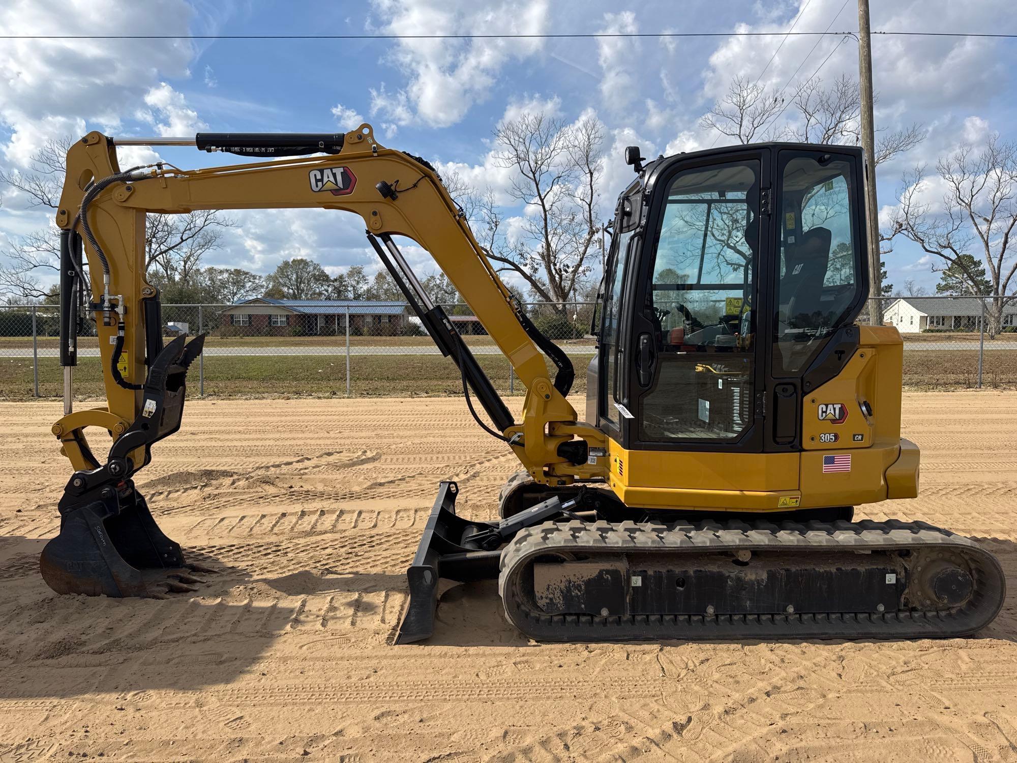 CATERPILLAR 305 CR EXCAVATOR