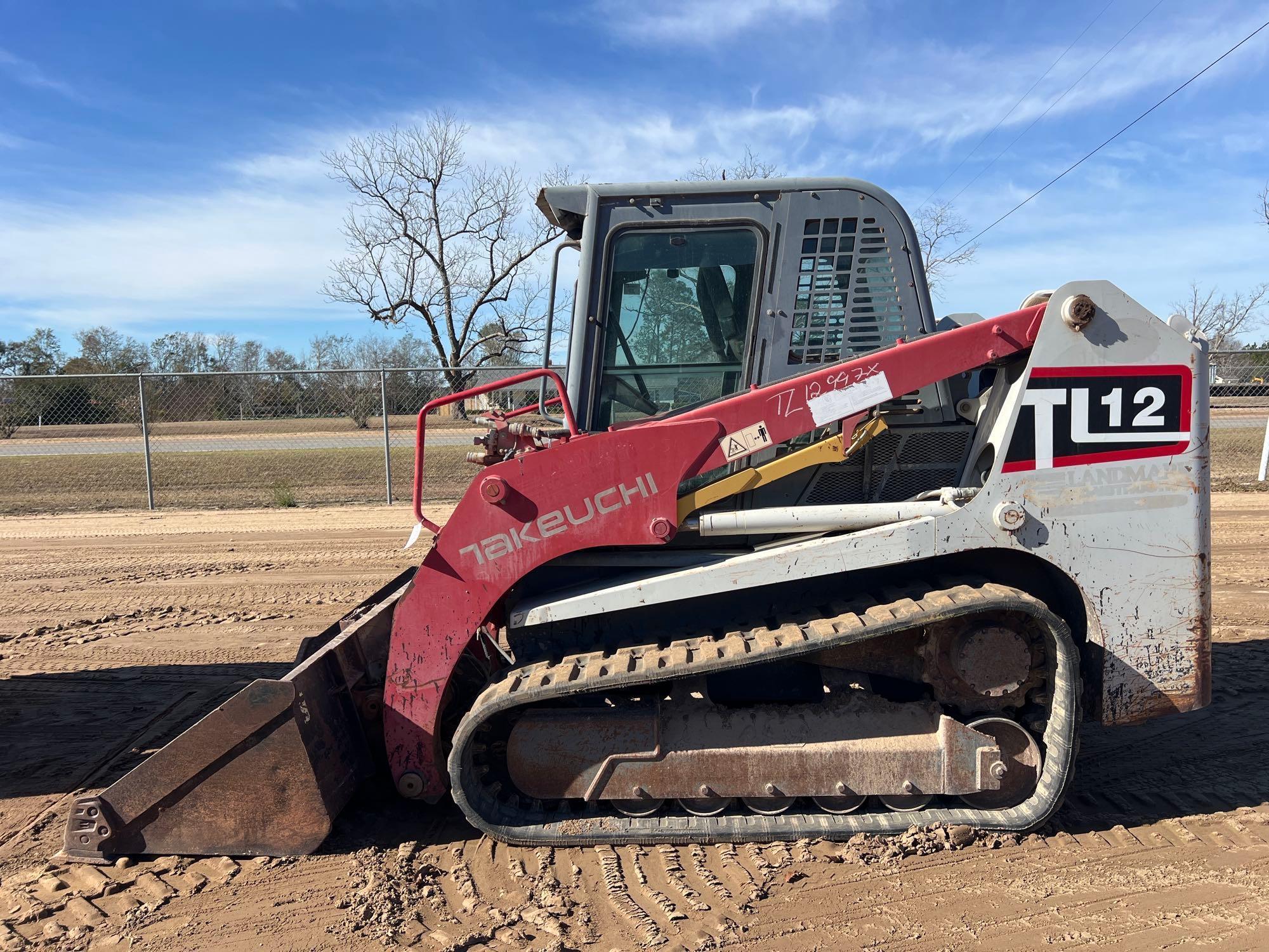 2012 TAKEUCHI TL12 SKID STEER