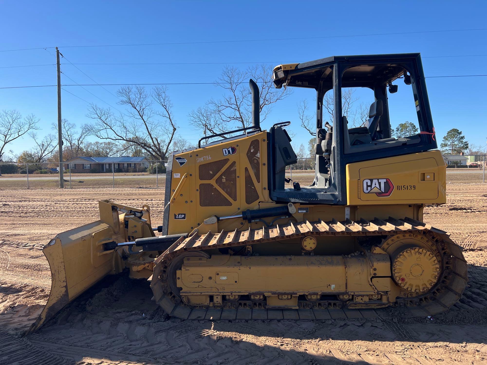 CATERPILLAR D1 LGP CRAWLER DOZER