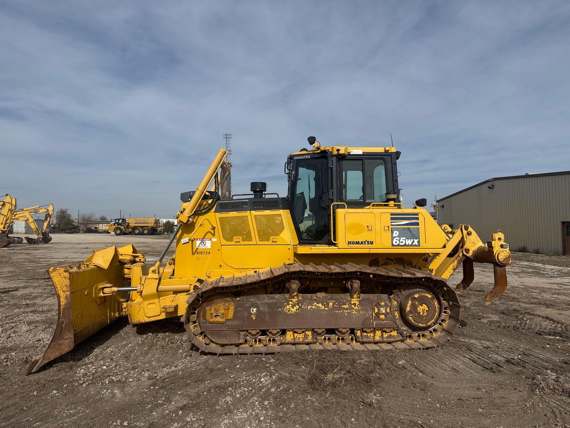 2019 KOMATSU D65WX-18 CRAWLER DOZER