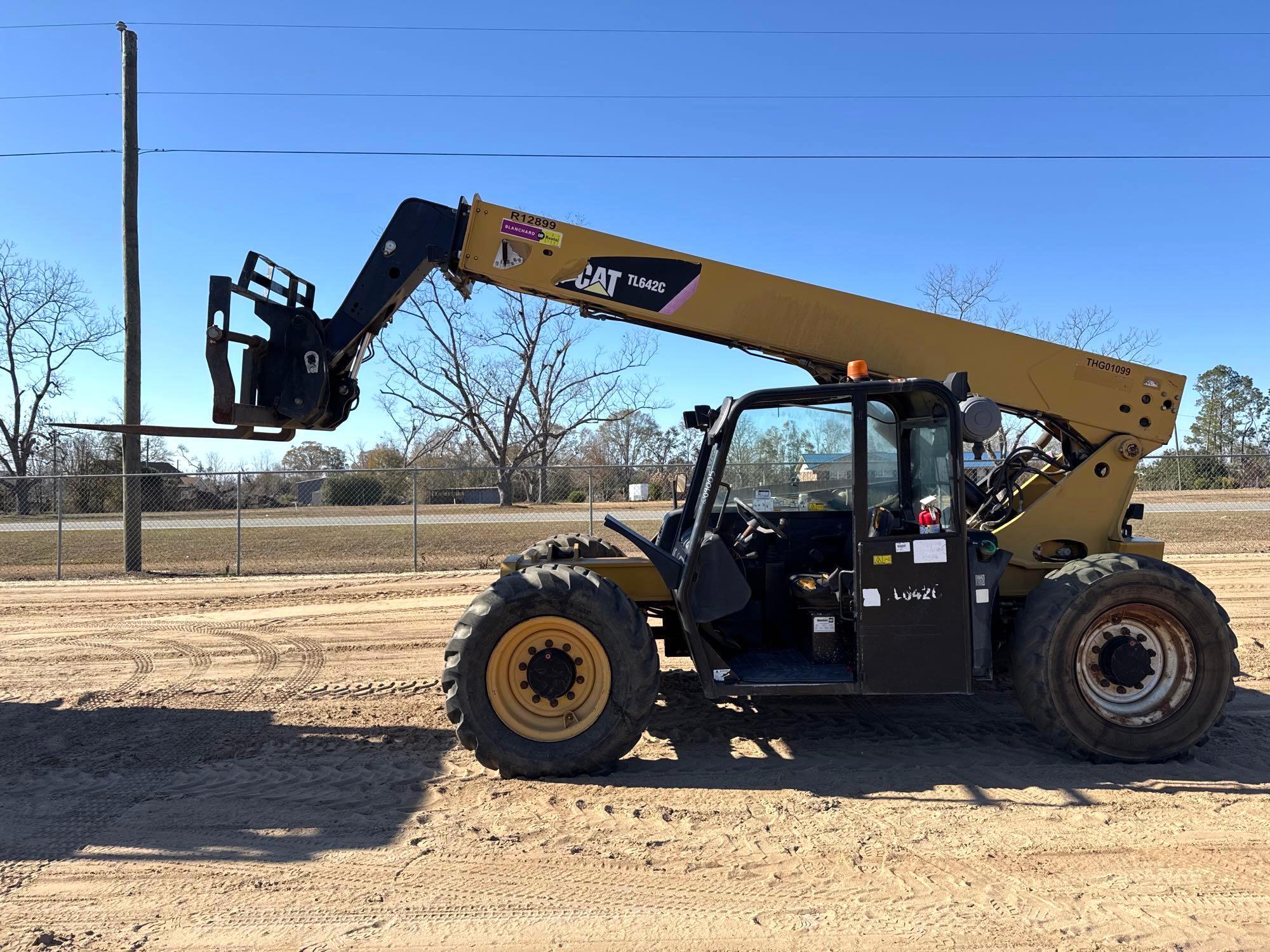 2014 CATERPILLAR TL642C TELESCOPIC FORKLIFT