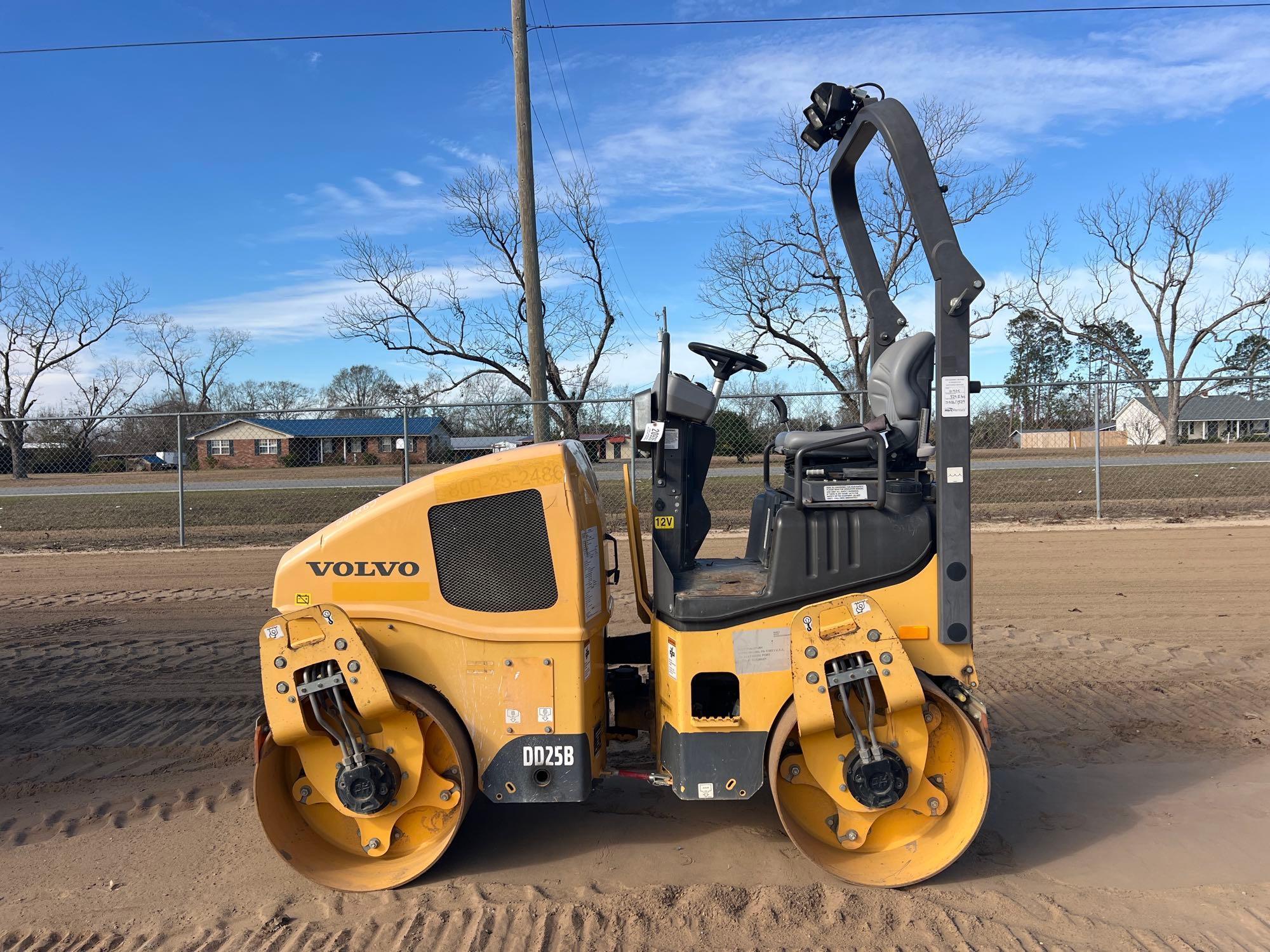 2019 VOLVO DD25B DOUBLE DRUM ROLLER